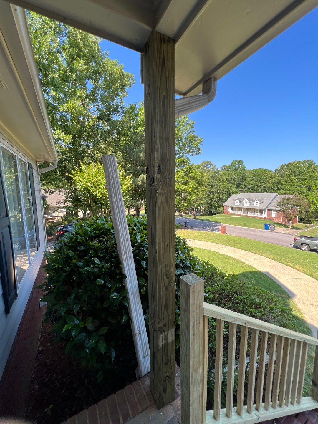 South Trace - Deck Installation  by Pillar and Pine