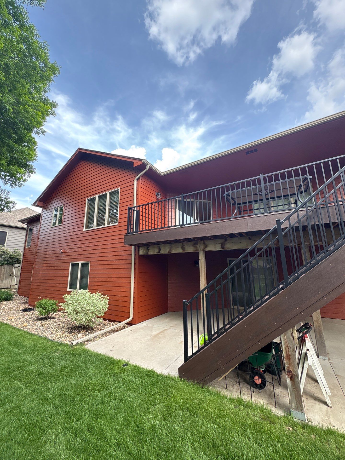 Full Exterior Home Repaint and Siding Refresh in Sioux Falls by Select Painting, Coatings & Garage Cabinets
