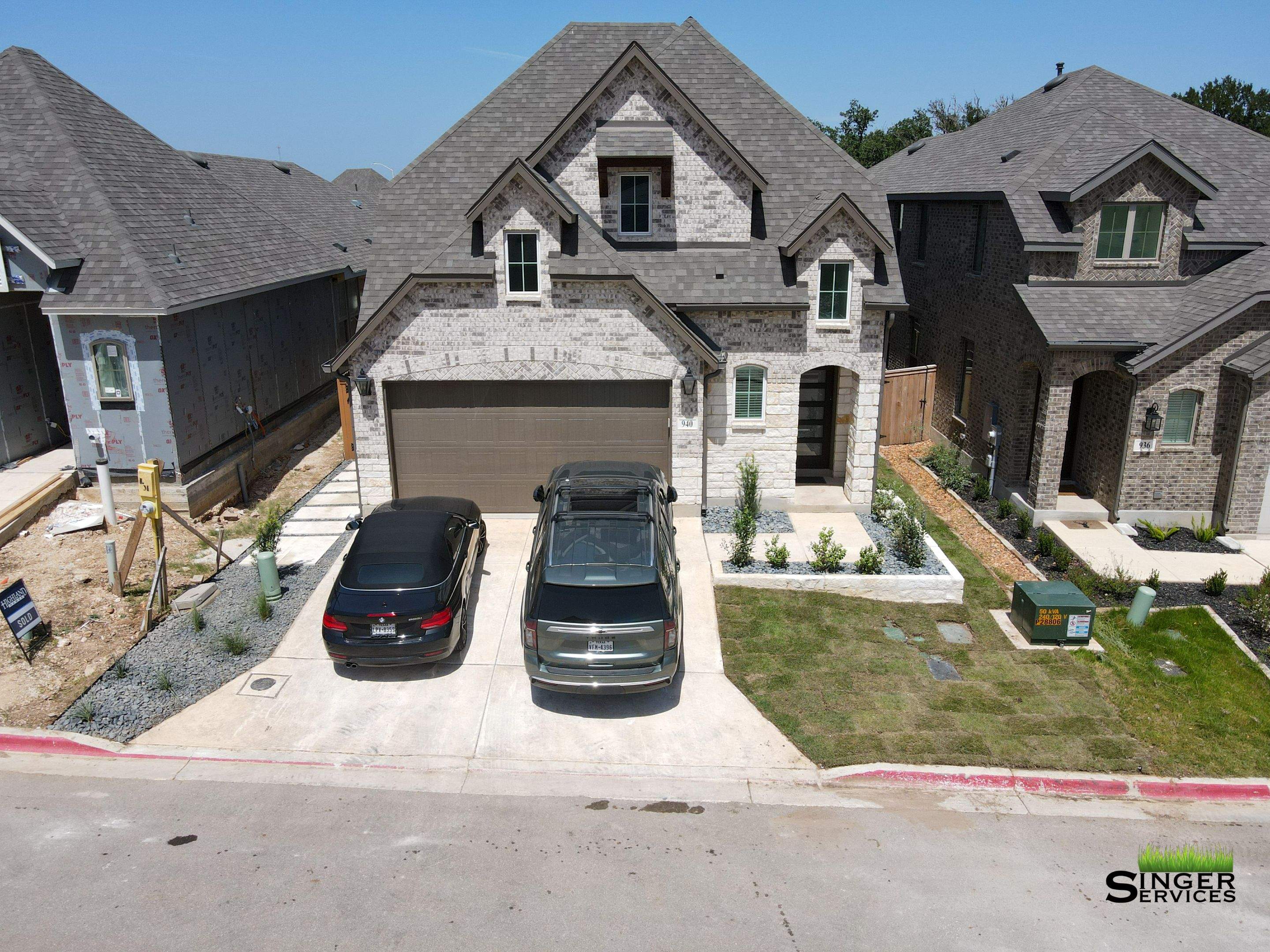 Gruene - II by Singer Services