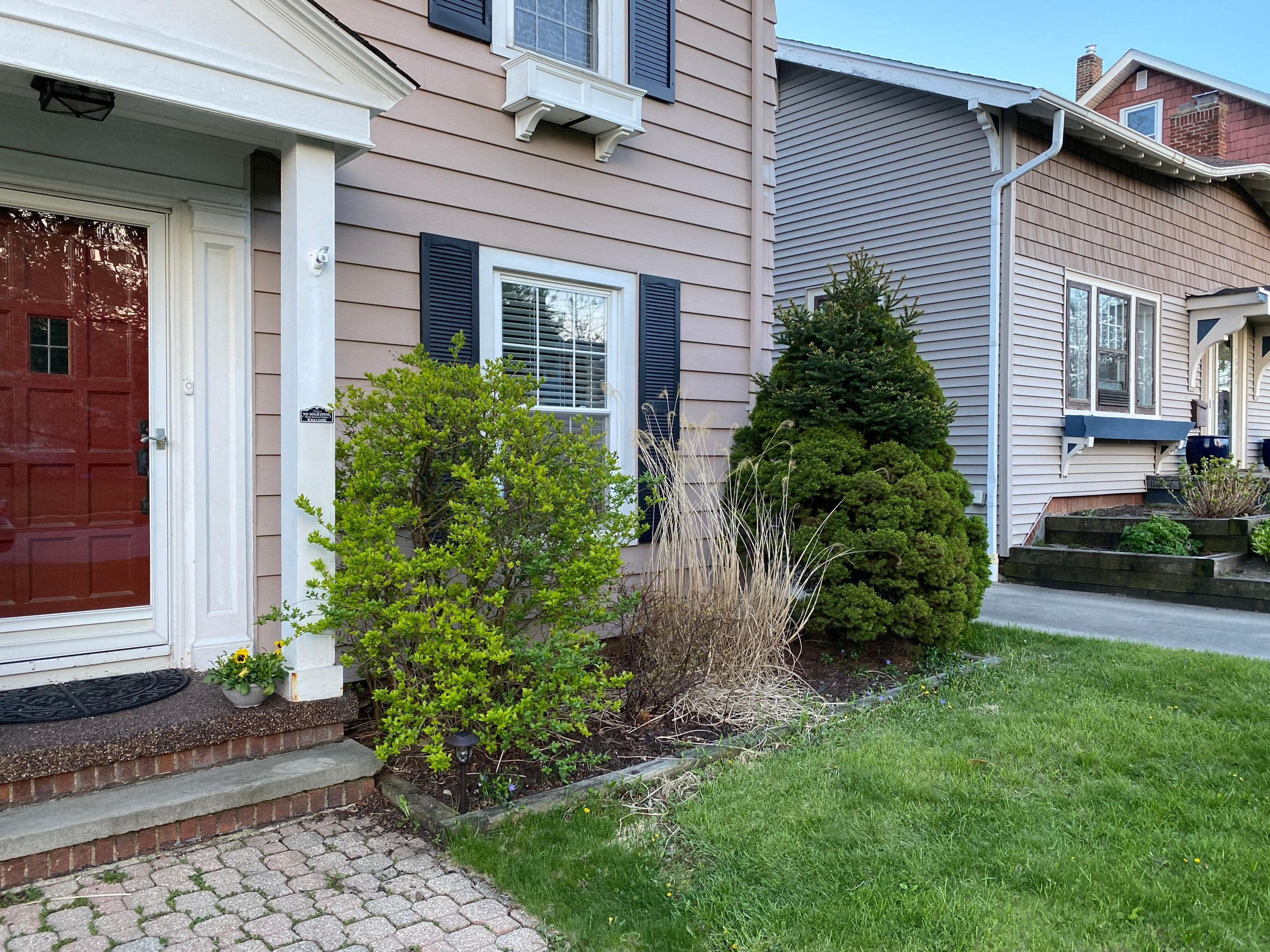 Grounds Maintanance by Elm Rose Gardens