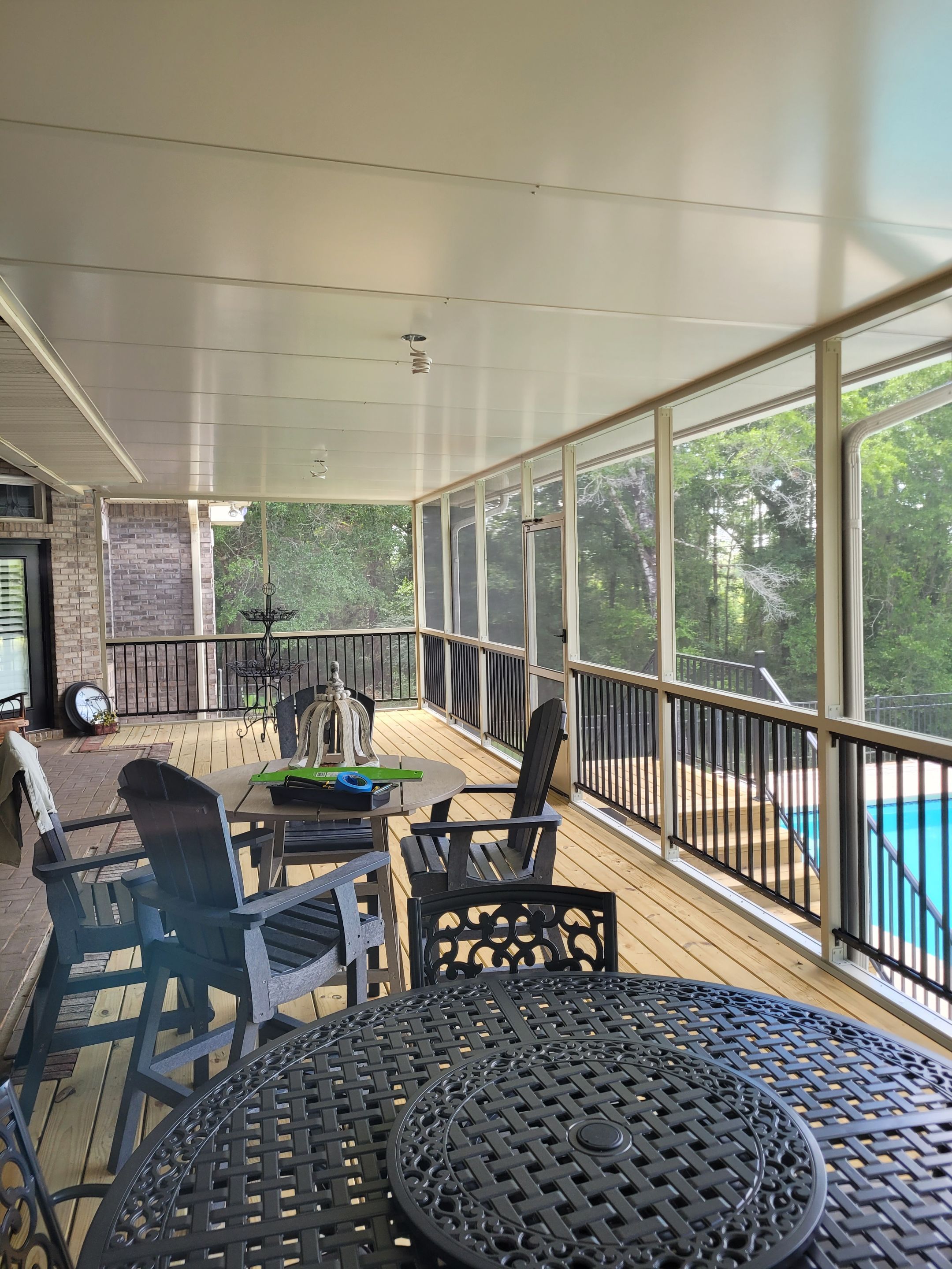 Elevated Screen Room in Crestview by Titan Sunrooms