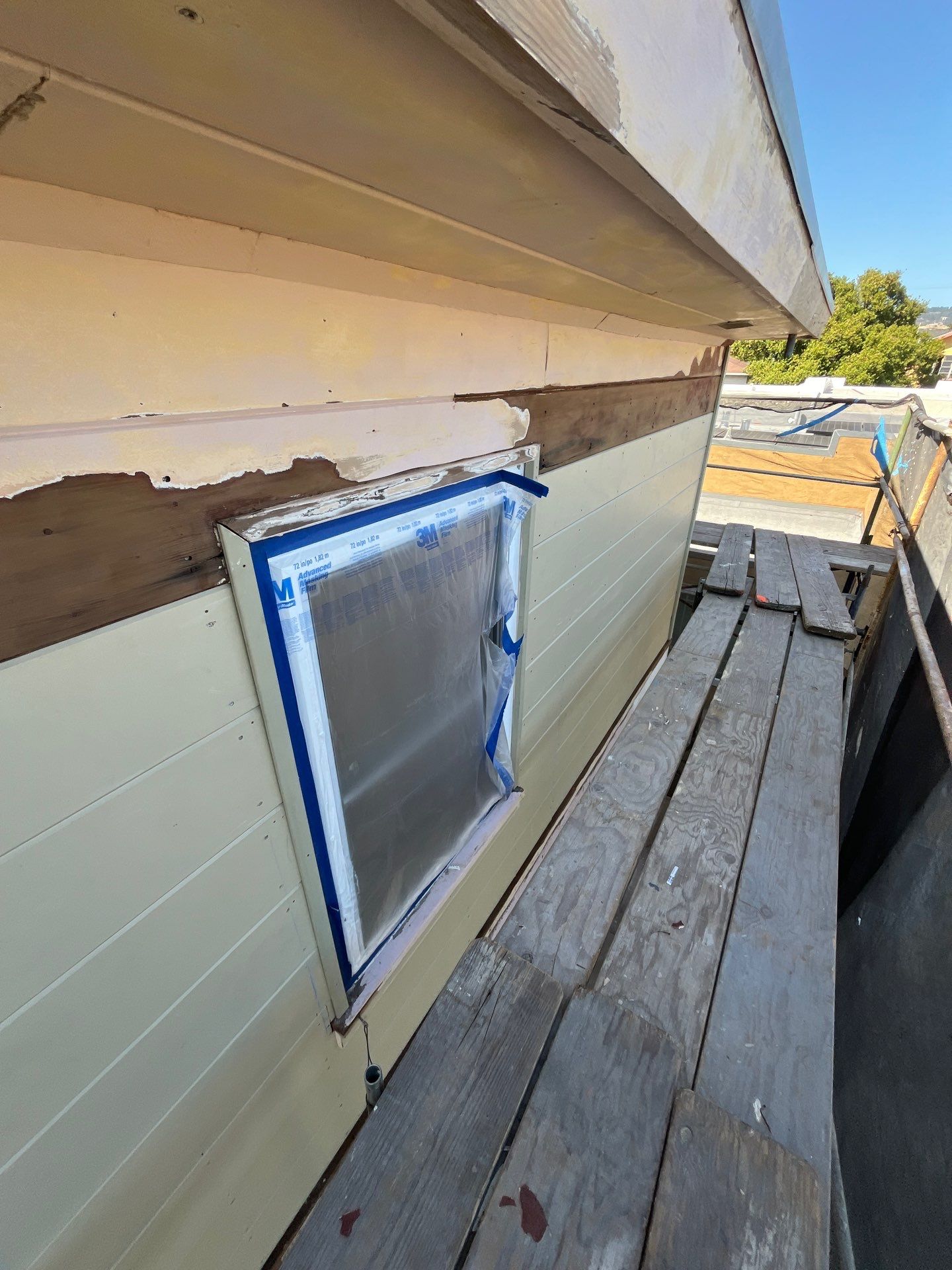 Exterior Painting using Sherwin-Williams  by Herrera’s Bay Area Painting inc.