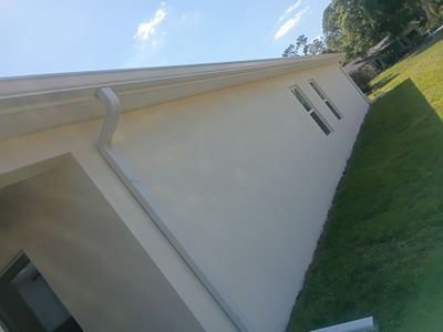 6-inch K-style White Seamless Gutters with Downspouts in North Port, FL 