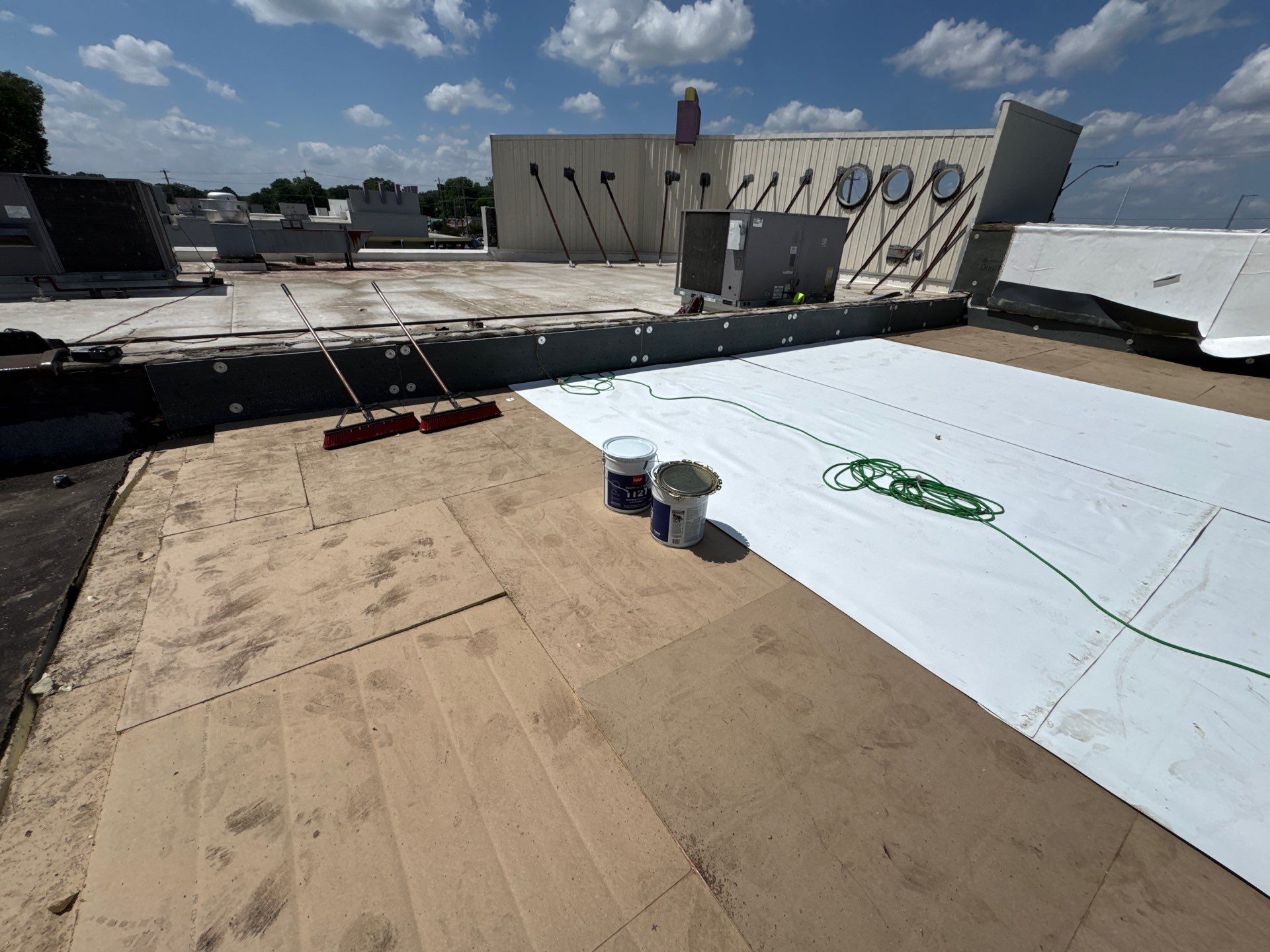 TPO Membrane Roof Replacement for Memphis Commercial Retail Center by Cool Roofs