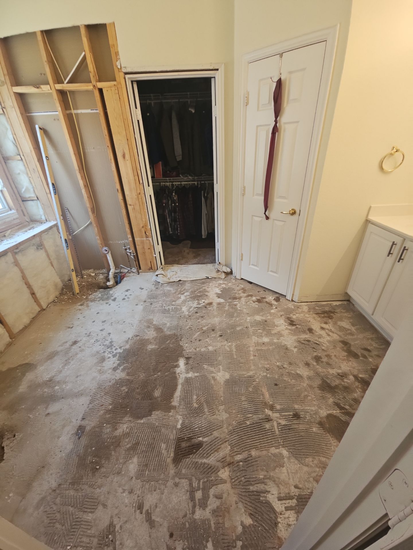 Zero Entry Shower by SLM General Contractors & Roofing