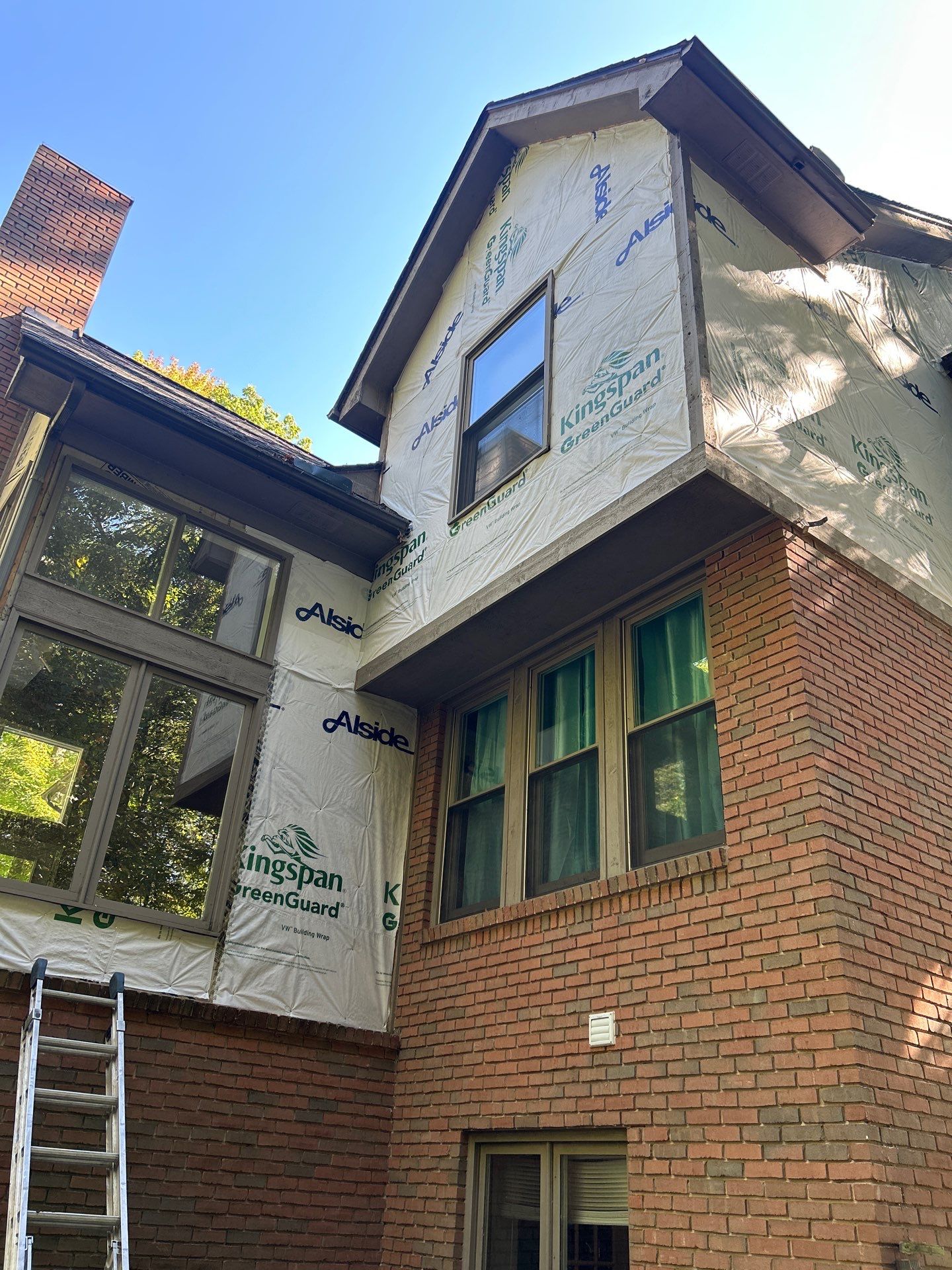 Siding Replacement using Alside S7 Cedar Mill Grain Cape Cod Grey by 180 Contractors