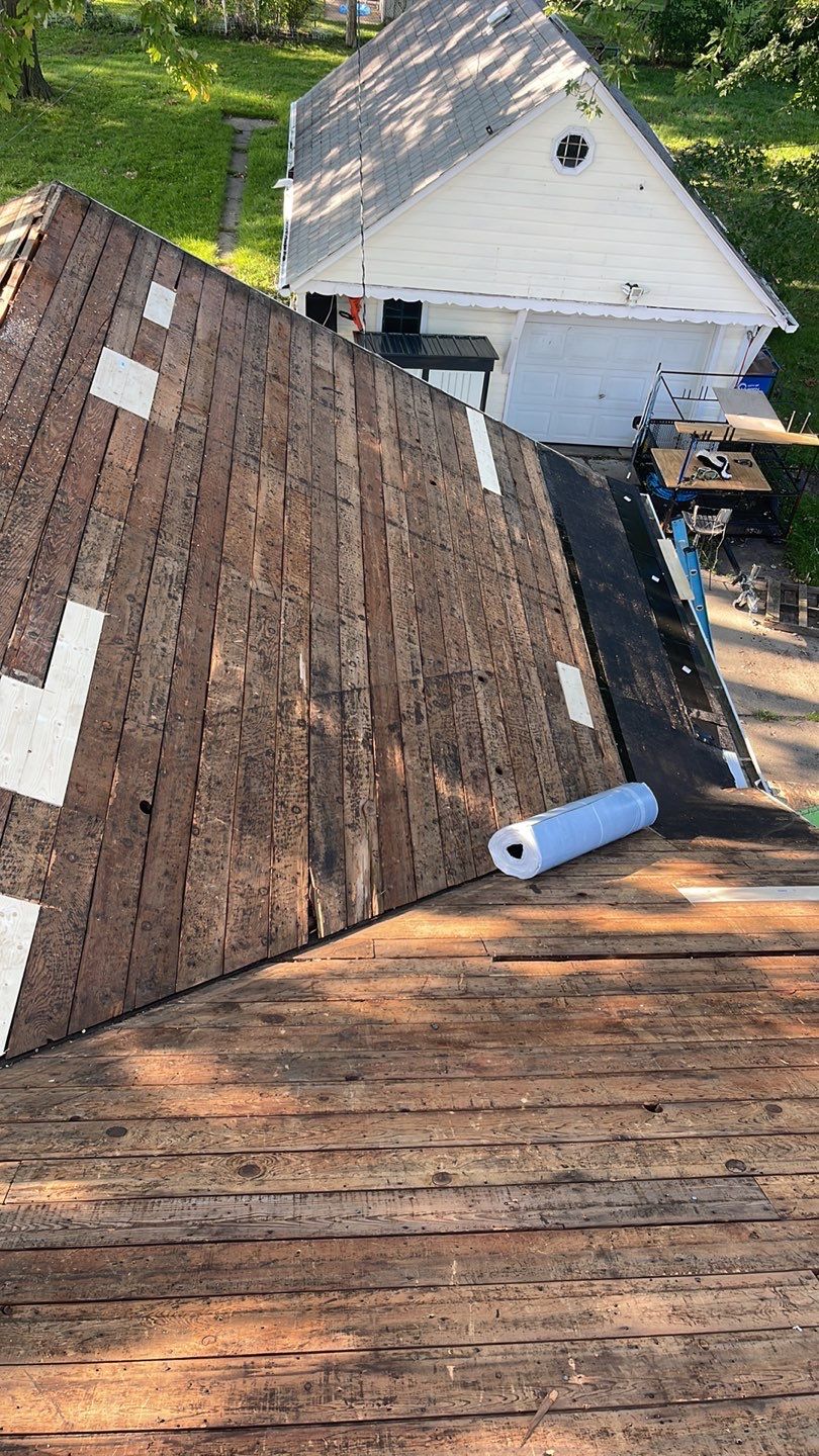 Residential Roofing Installation using Affordable, Reliable, Durable Asphalt Roofs by Smart Roof
