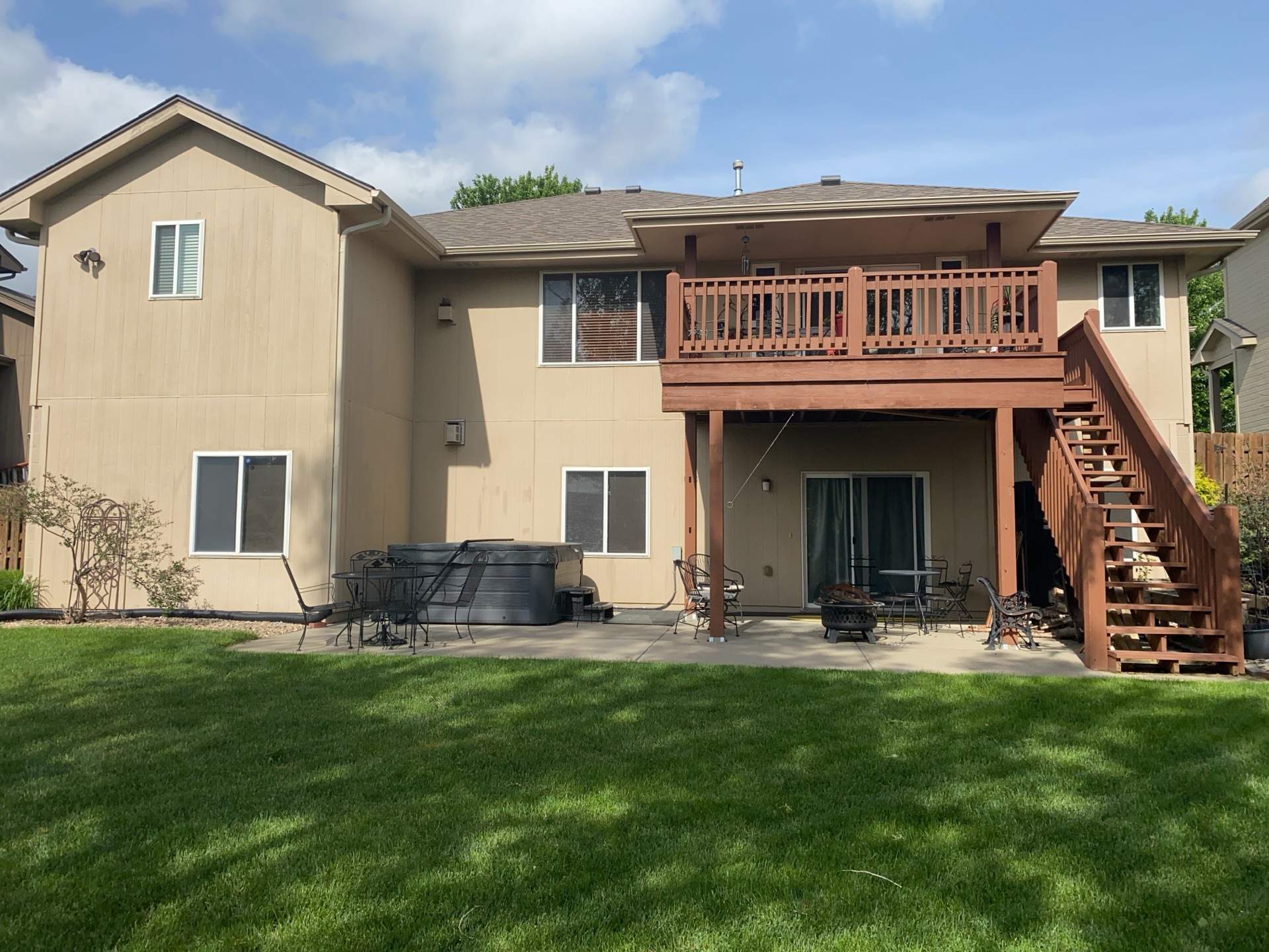 James Hardie Siding Replacement and Exterior Painting in Bellevue by Carps Complete Exteriors