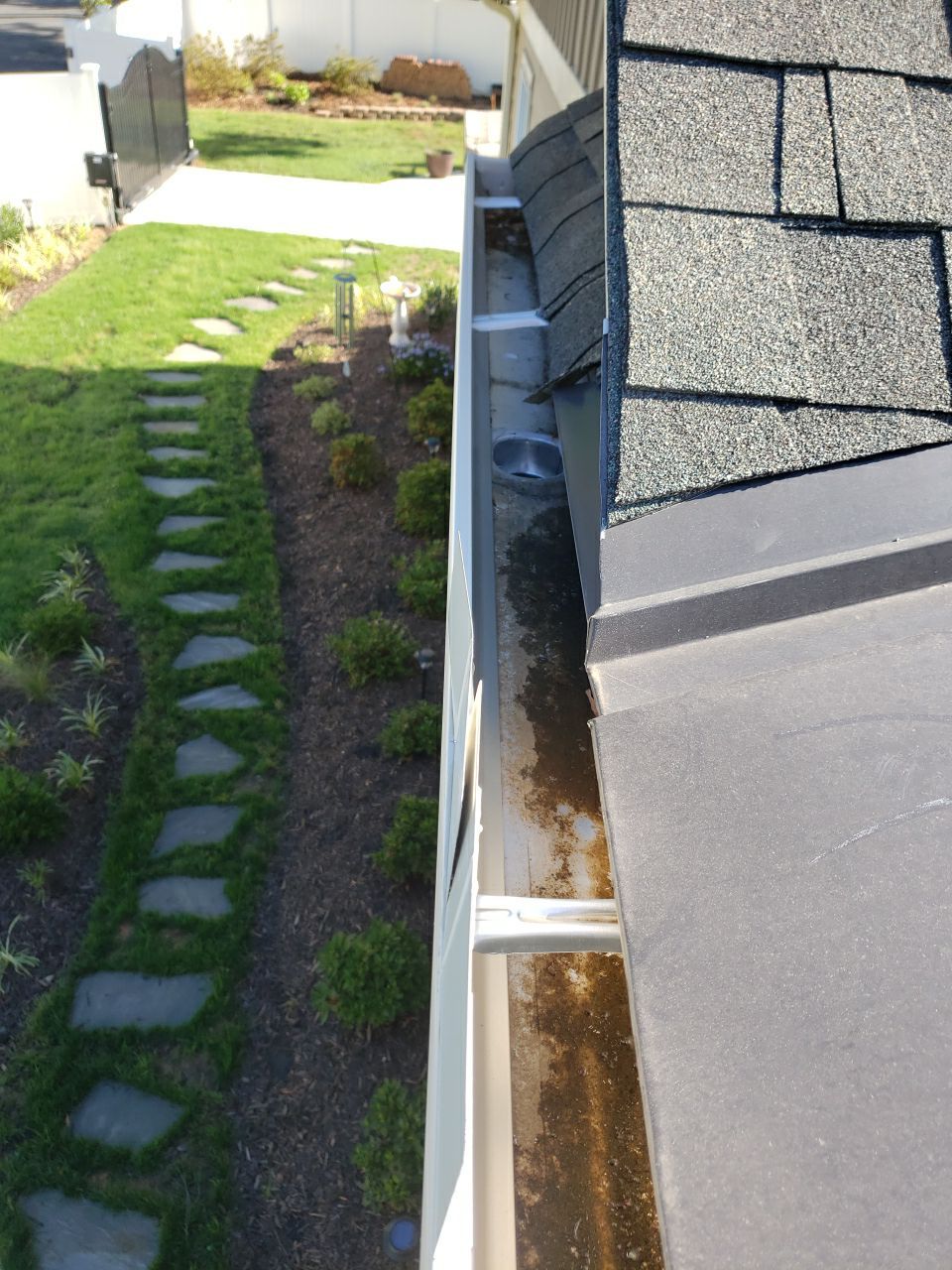 Gutter Guard Instalation using Leaf Blaster Pro by Power Wash Masters LLC