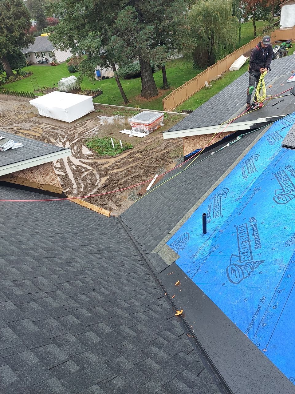 Residential Roofing Installation using GAF Charcoal HDZ by Top Notch Roofing Inc