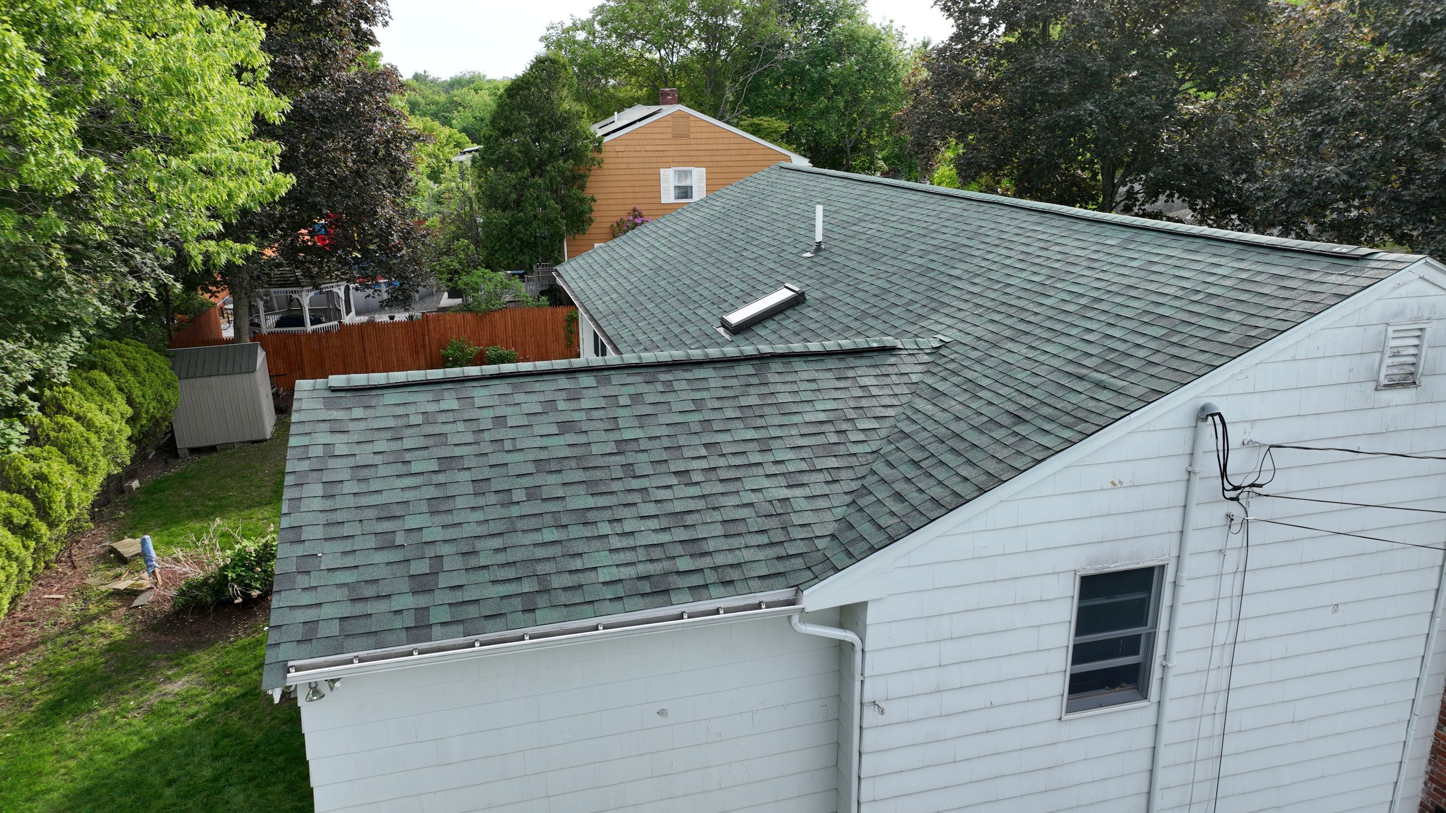 Full Roof Replacement in Saugus, MA – Owens Corning Duration, Chateau Green by JOHNNYS PRO