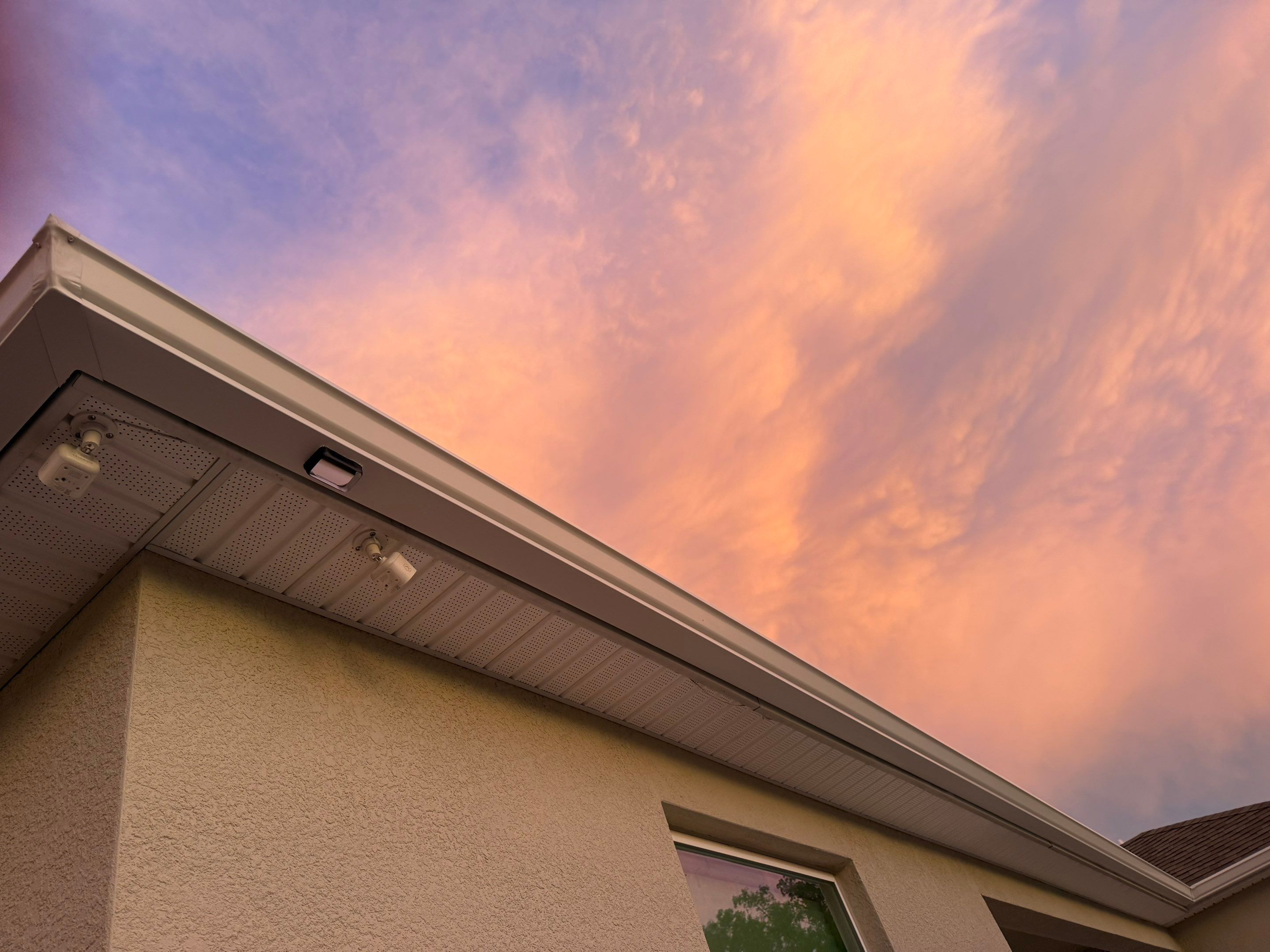 Seamless Gutters with Elegant Design in Lutz FL by Gutter Professors