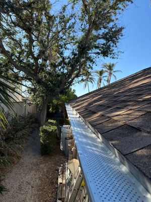 White K-Style Seamless Gutters in Sarasota FL