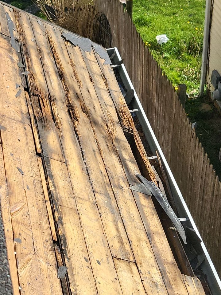 ATLAS PINNACLE COLOR: WEATHERED WOOD DRIP EDGE: MUSKET BROWN by Eagle Eye Roofing