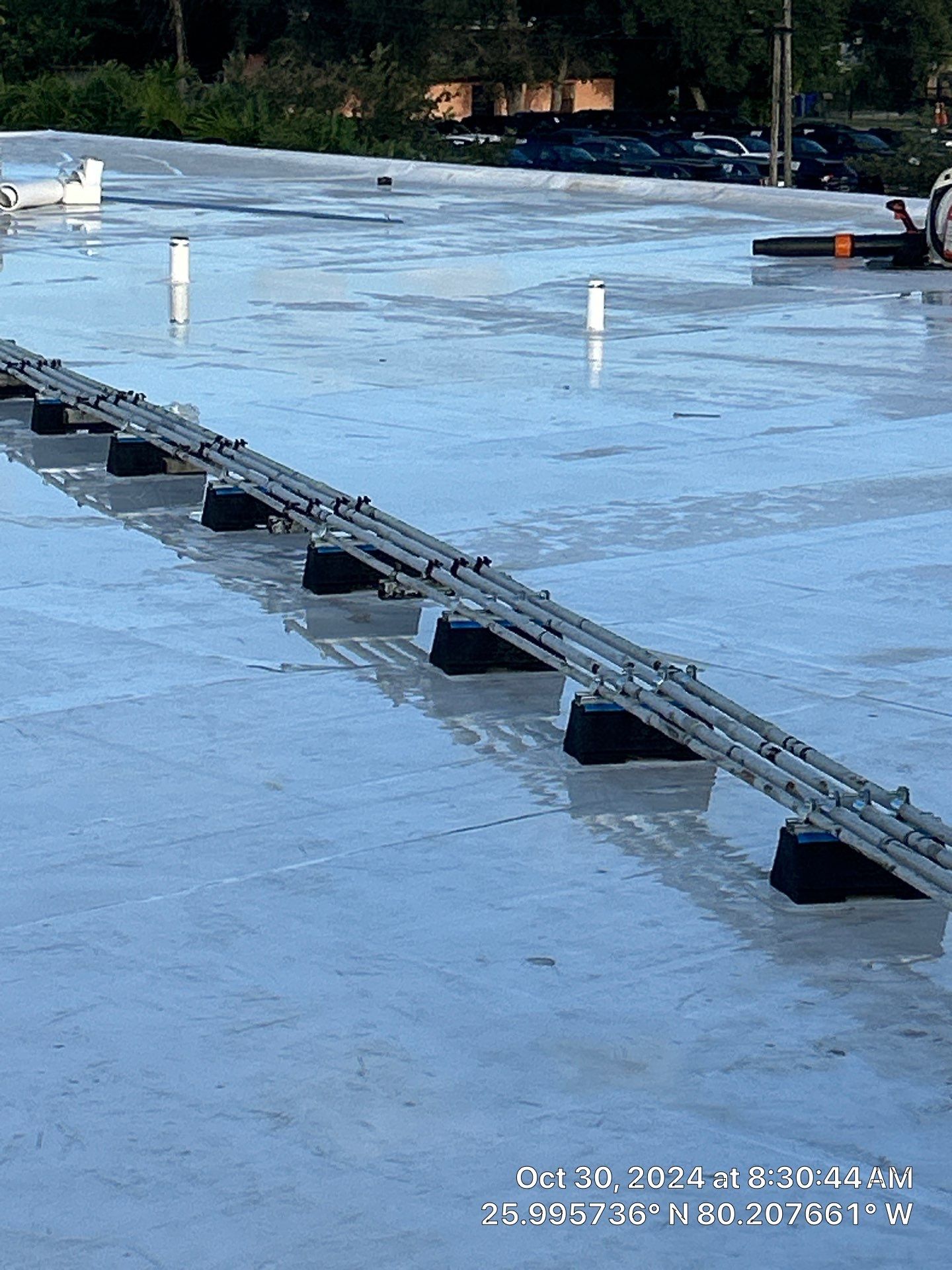 COMMERCIAL REROOF GAF TPO EVERGUARD 60 MIL SMOOTH WITH 1-1/2" INSULATION by Earl W. Johnston Roofing