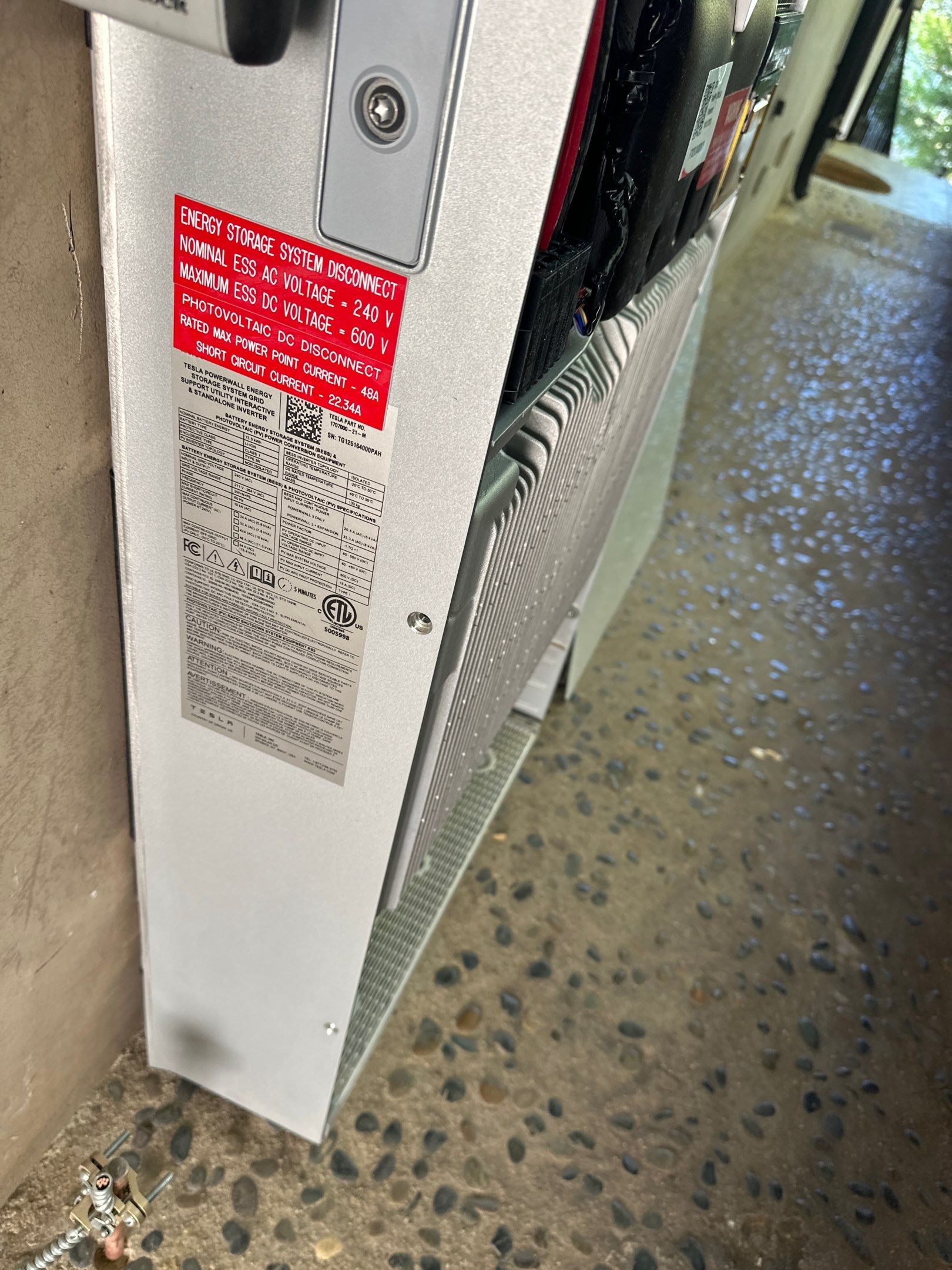 Los Angeles Residential Solar and Battery Installation by AWS Solar