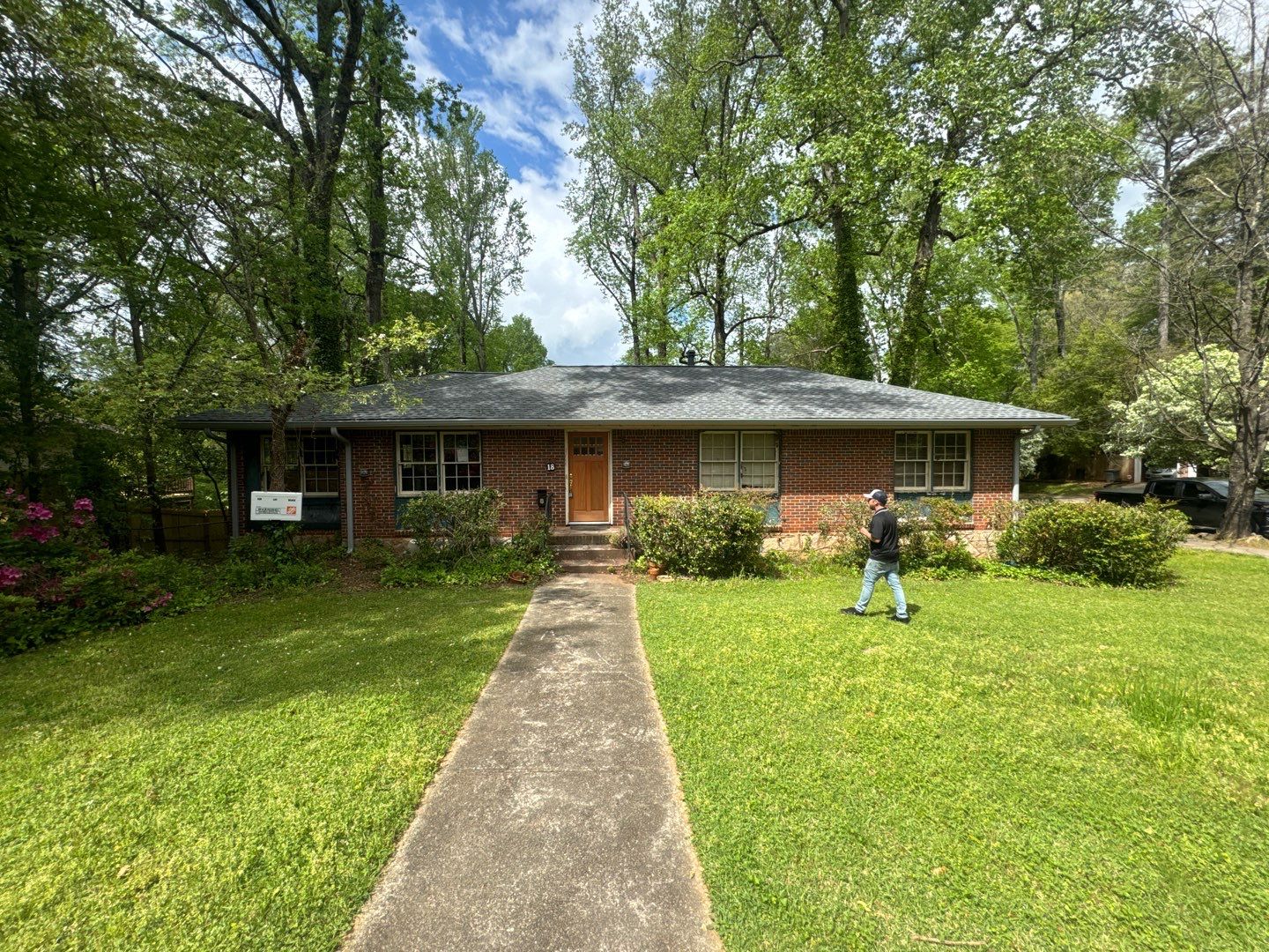 Emergency Roofing Services using GAF HDZ Architectural Asphalt Shingles by Mosaic Roofing Company