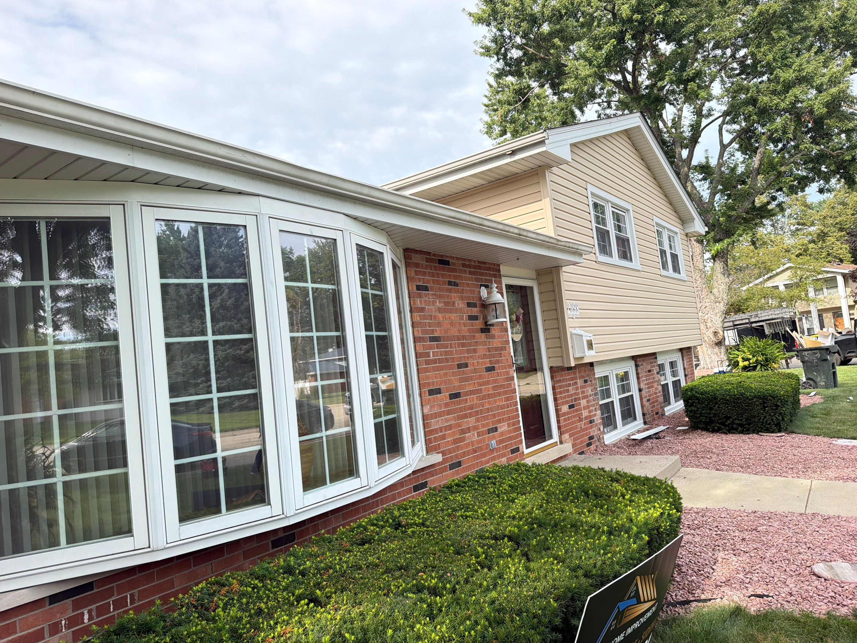 Roof, gutters, windows & siding replacement by Optimal Home Improvement 