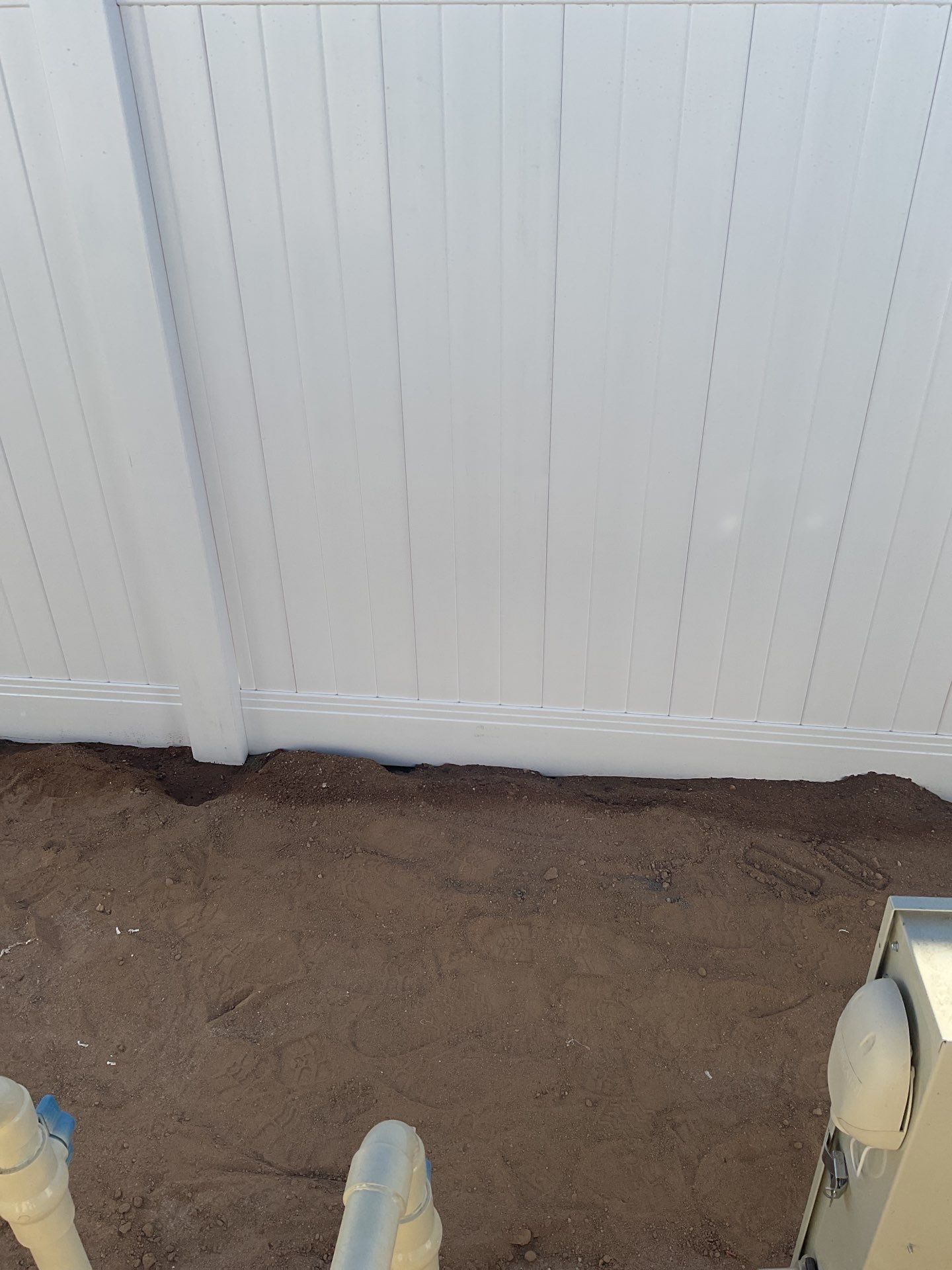 Fence Installation using Vinyl by Fence Guys Inc. 