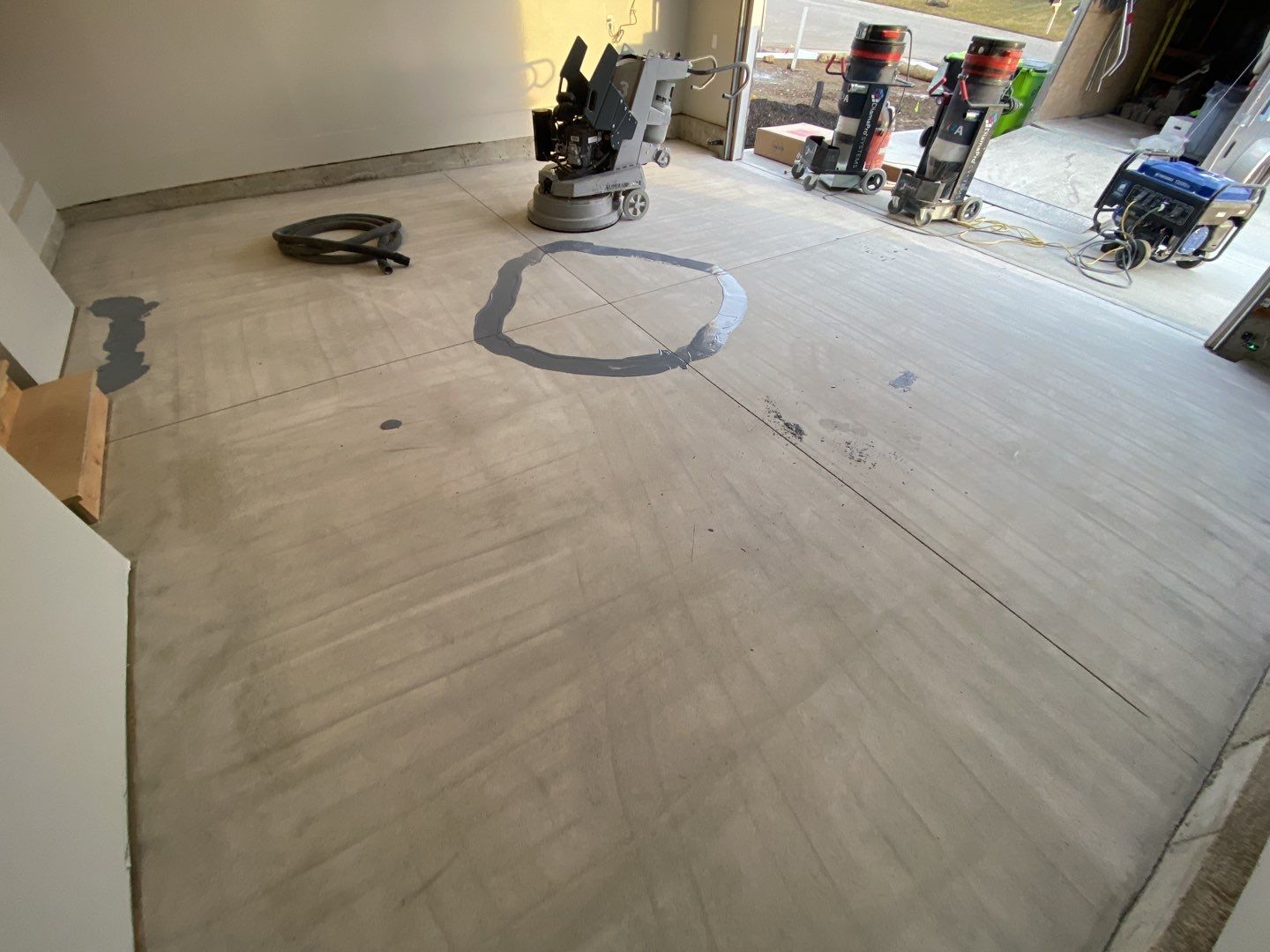 Garage using Domino  by Select Painting, Coatings & Garage Cabinets