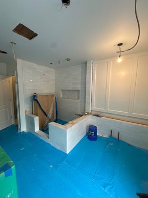 Interior Bathroom Ceiling and Wall Finishing