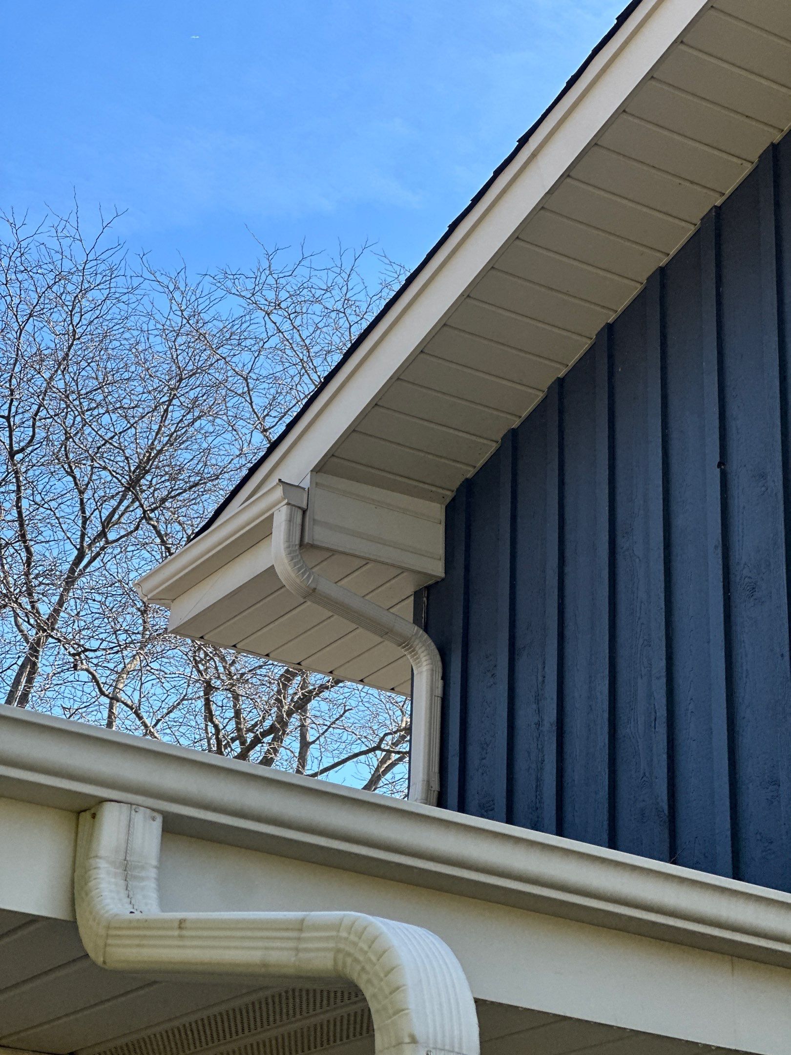 Highland Park, IL House Wash by Simmons Power & Soft Washing