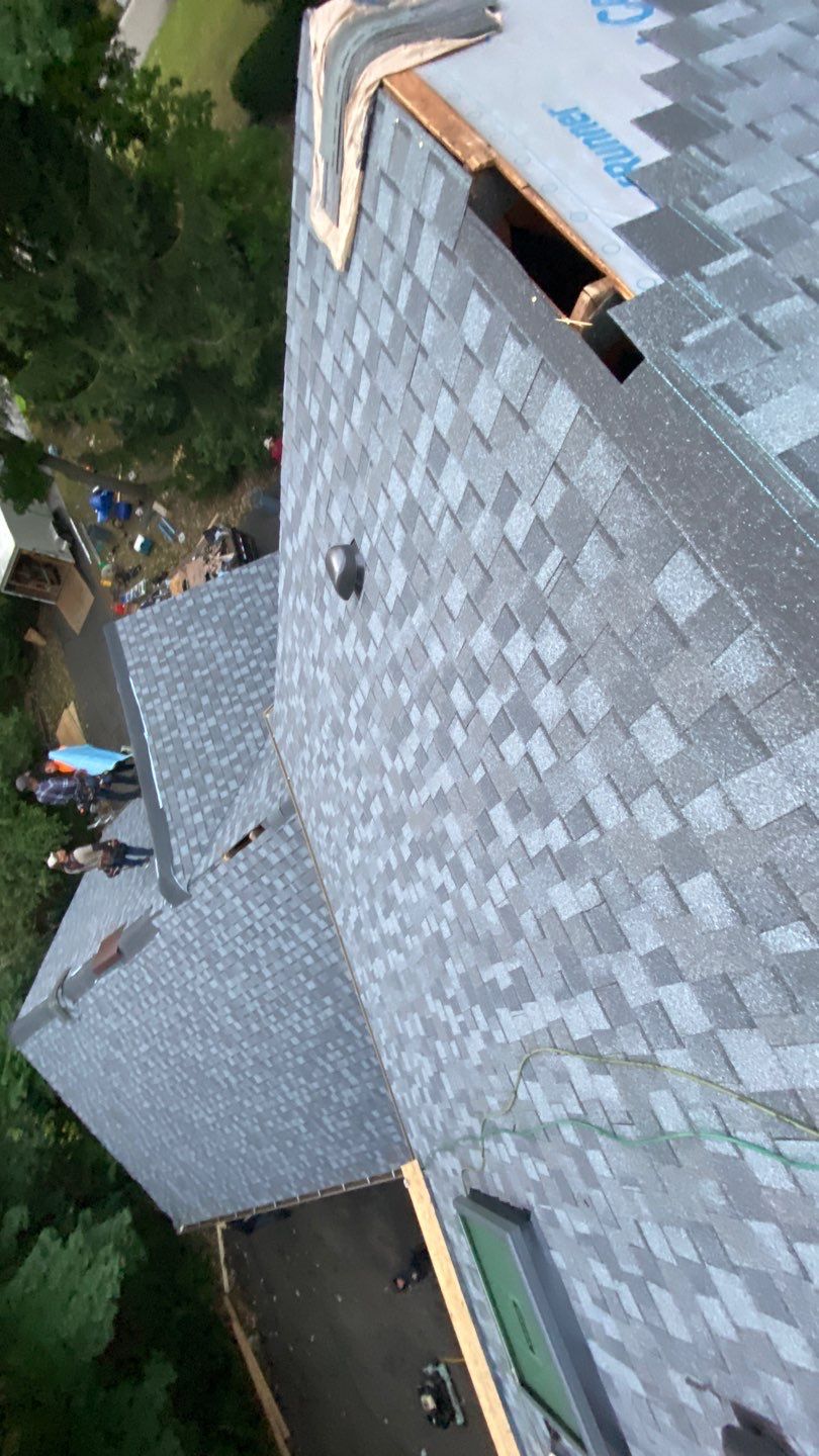 Roof Replacement using CertainTeed Landmark Pro by 180 Contractors