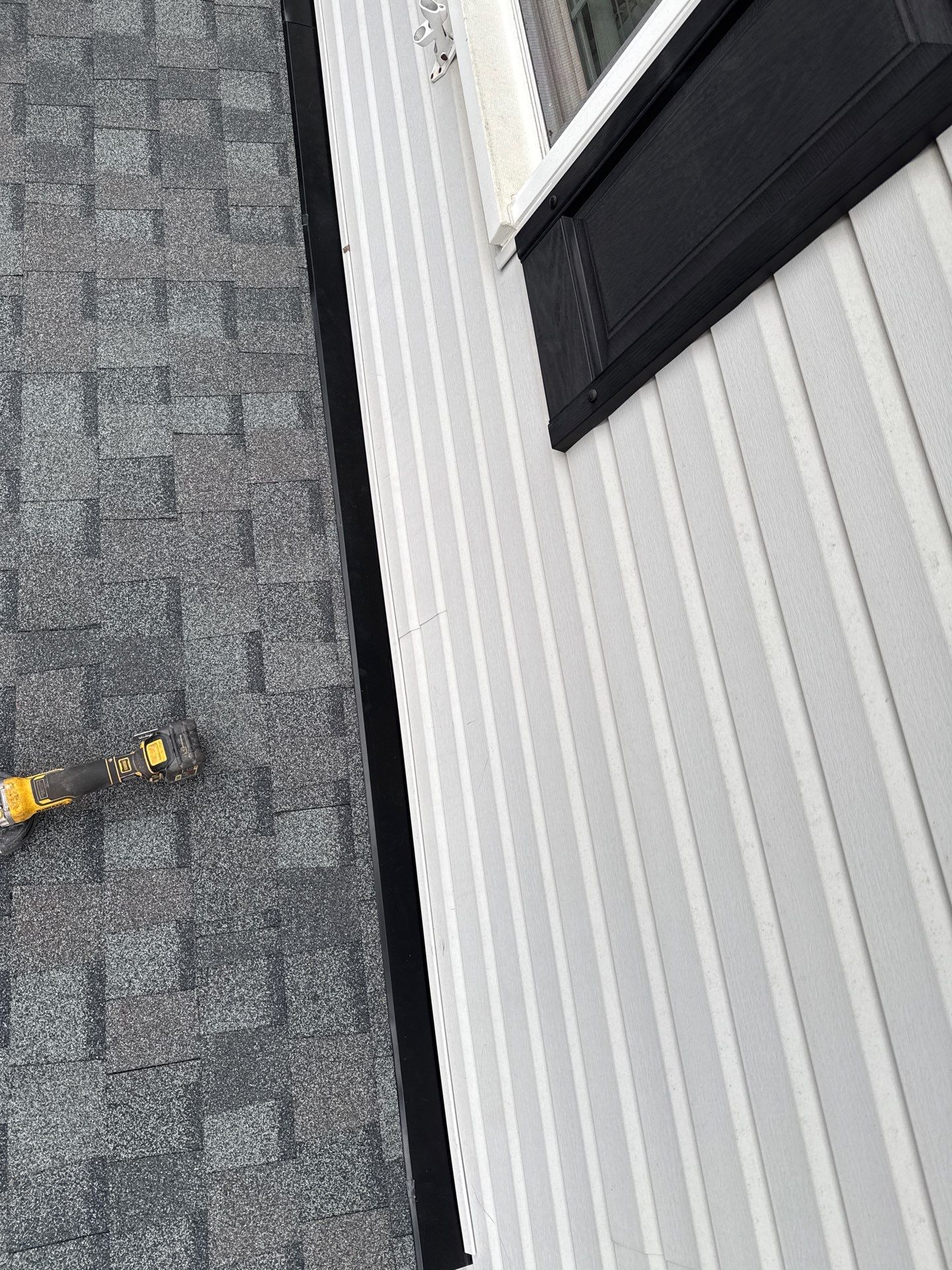 West Springfield: Residential Roof Replacement with CertainTeed Landmark in Colonial Slate by RM Banning, Inc.