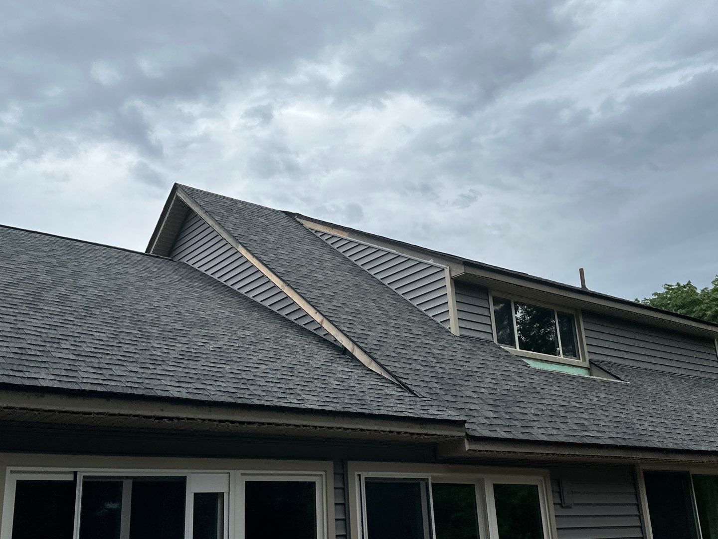 Siding Replacement using CertainTeed Monogram D5 Clapboard by 180 Contractors