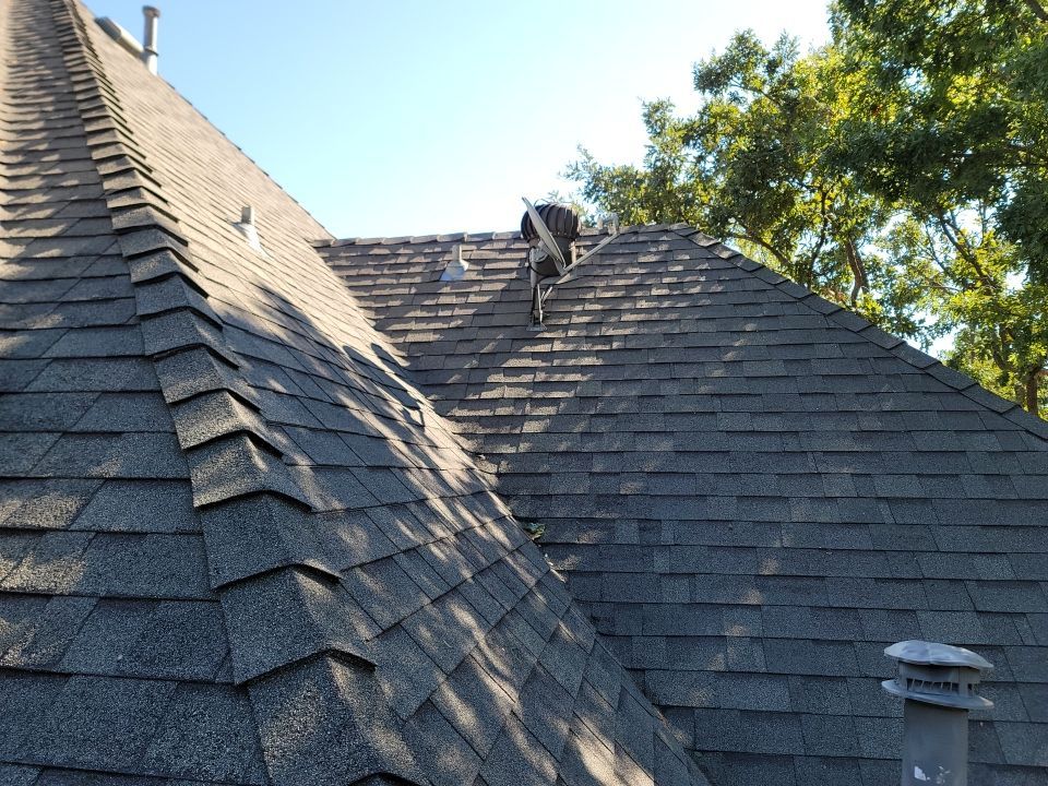 Insurance Claim Roof and Gutters using Owens Corning - Duration- Estate Gray -New Gutters - Exterior paint by Tex-Line Roofing