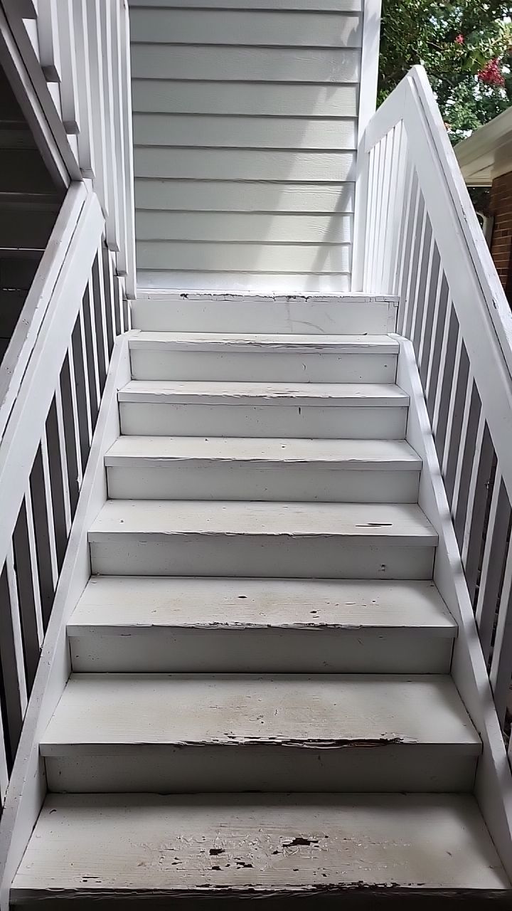 Apartment wash using cleaner by Power Wash Masters LLC