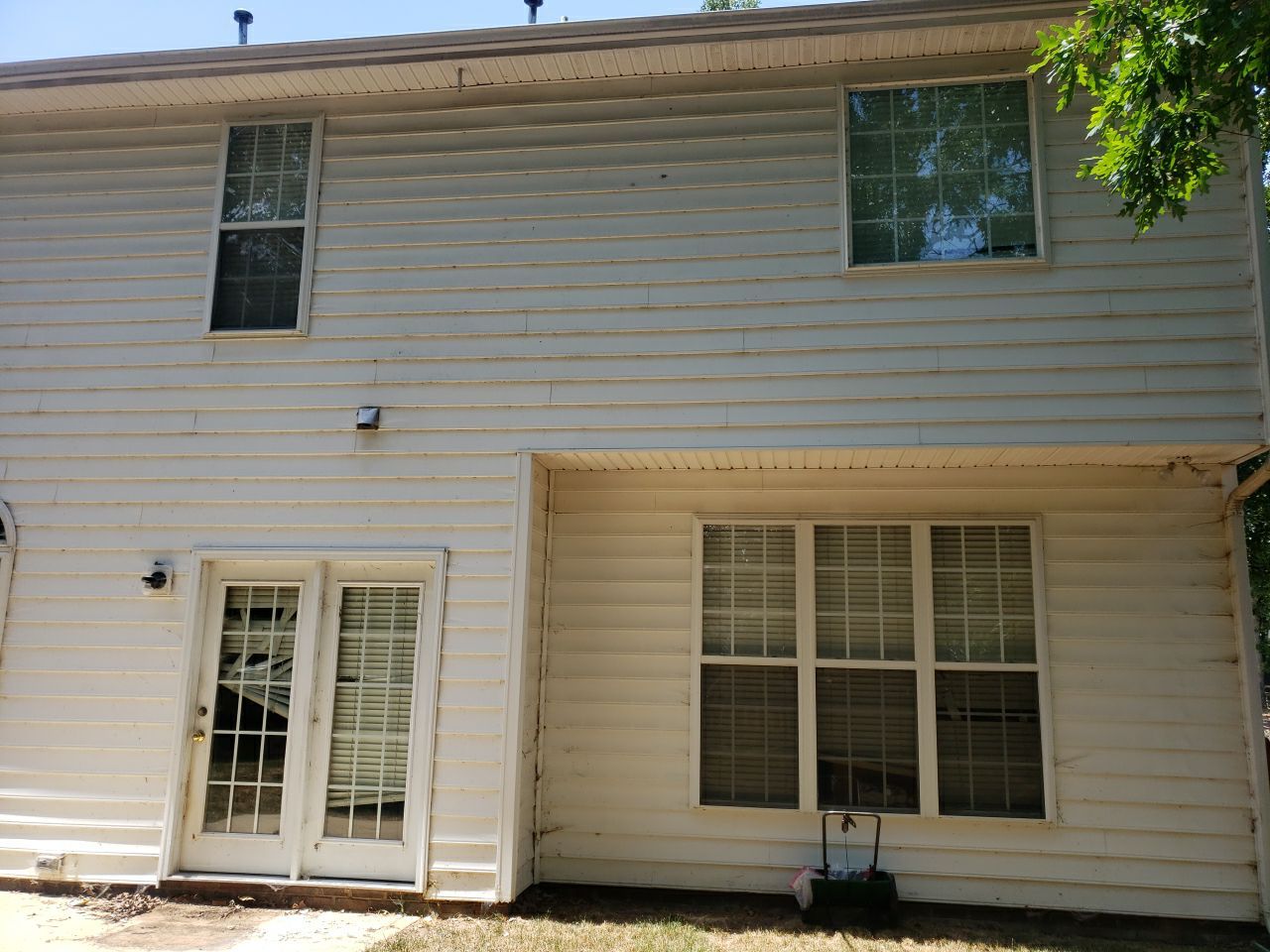 House Wash using cleaner by Power Wash Masters LLC