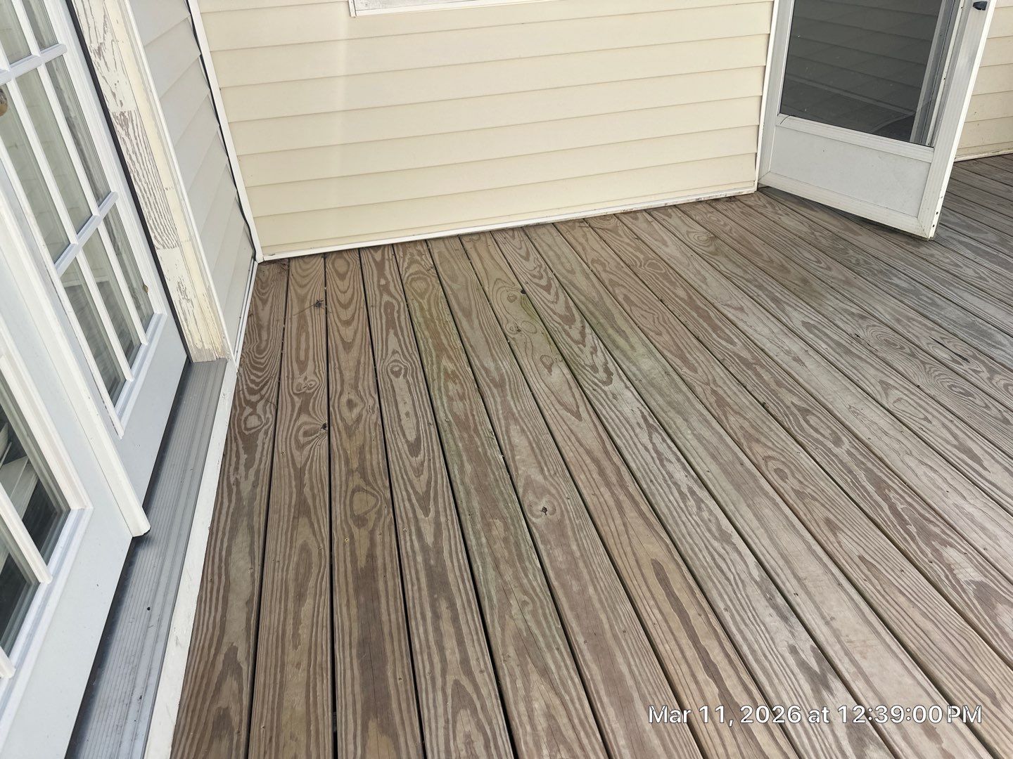 Deck using Wood Sealant by DuraSeal