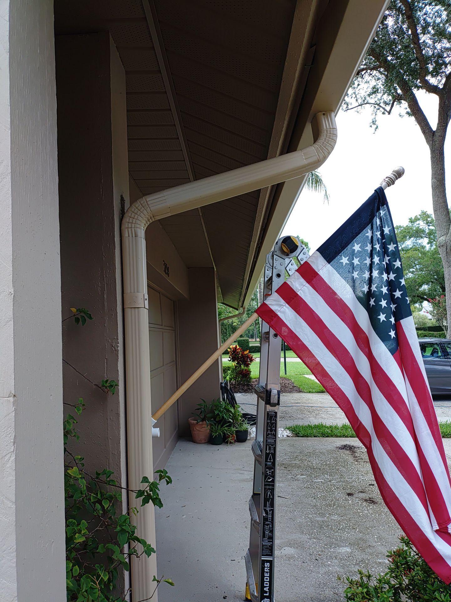 Replace gutter using Gutter Guards, Seamless Gutters, New Downspouts in Palm Harbor FL by Gutter Professors