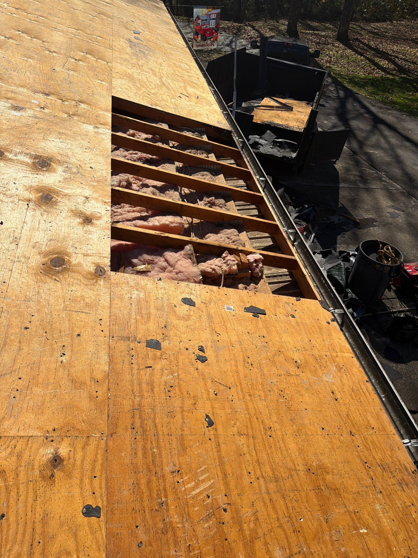 Garage Roof Installation using GAF Timberline HDZ Shakewood by Rainstoppers Roofing