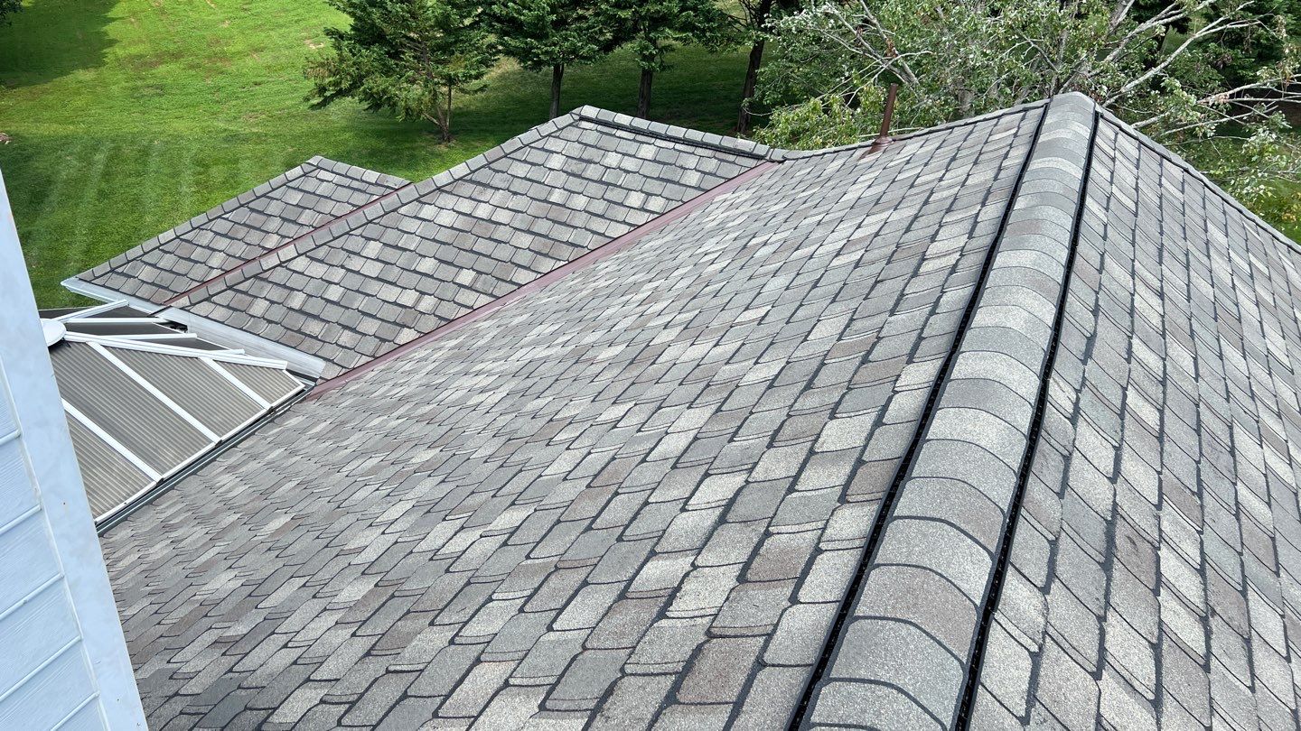 Roof Replacement using Certainteed Grand Manor Shingles by American Home Contractors