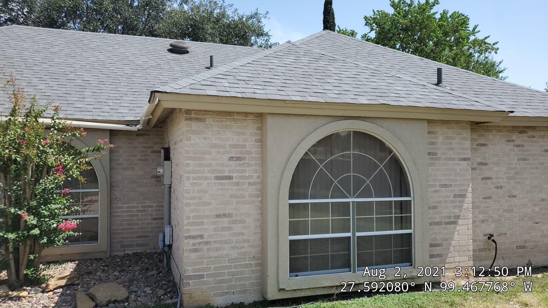 Residential Roofing Installation using Owens Corning - Oakridge by JM Flores Roofing & Construction, Inc