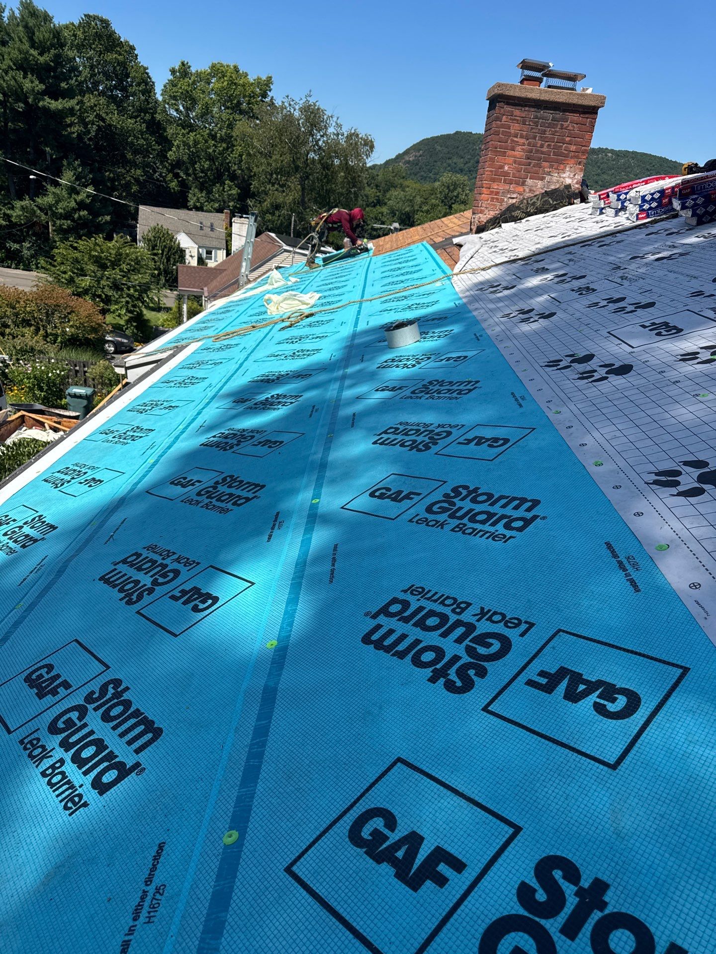 Asphalt shingles in Hamden by DiGiorgi! by DiGiorgi Roofing and Siding Inc