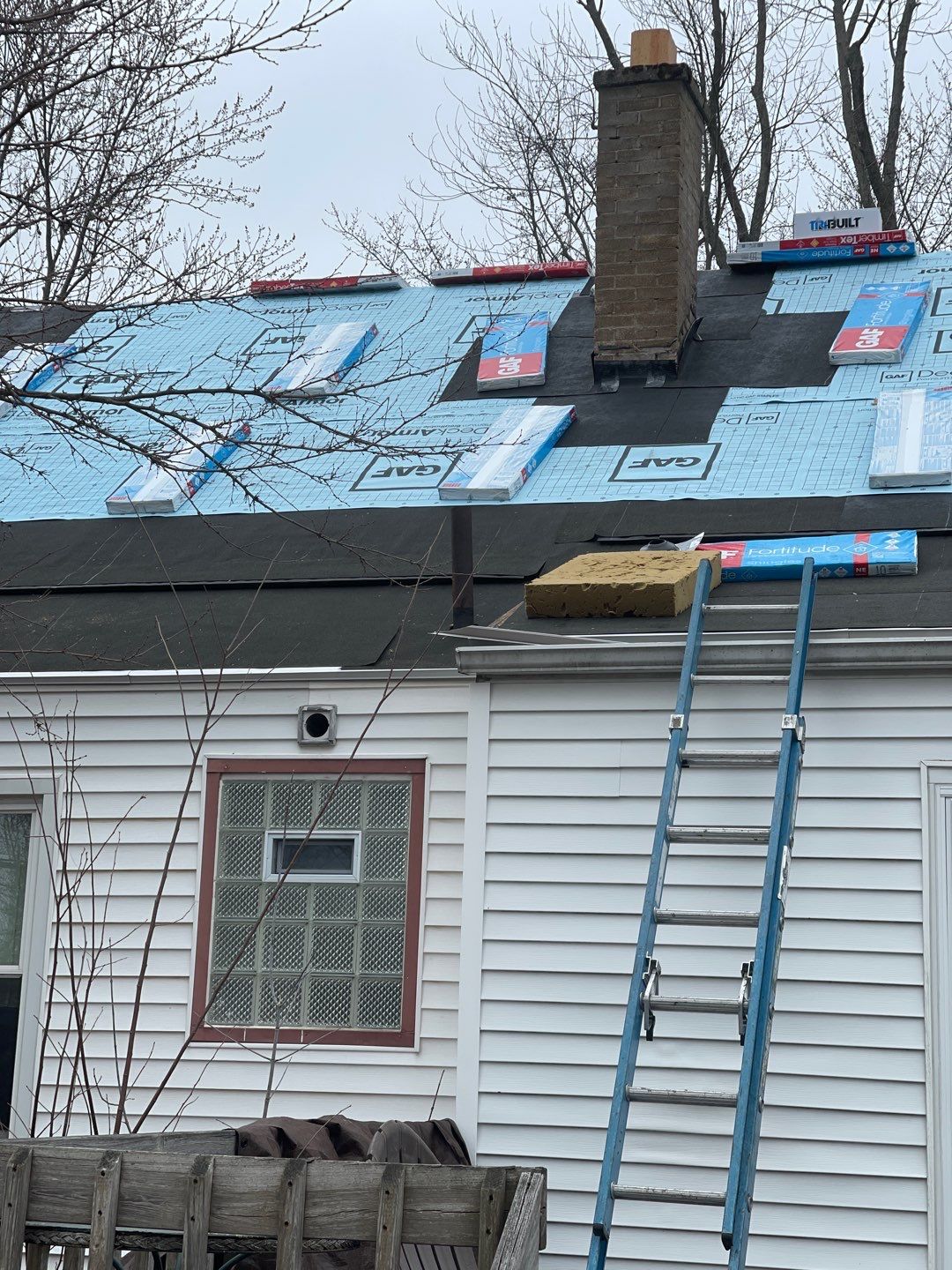 Roof Replacement using Replace Shingles on Residential roof by Smart Roof