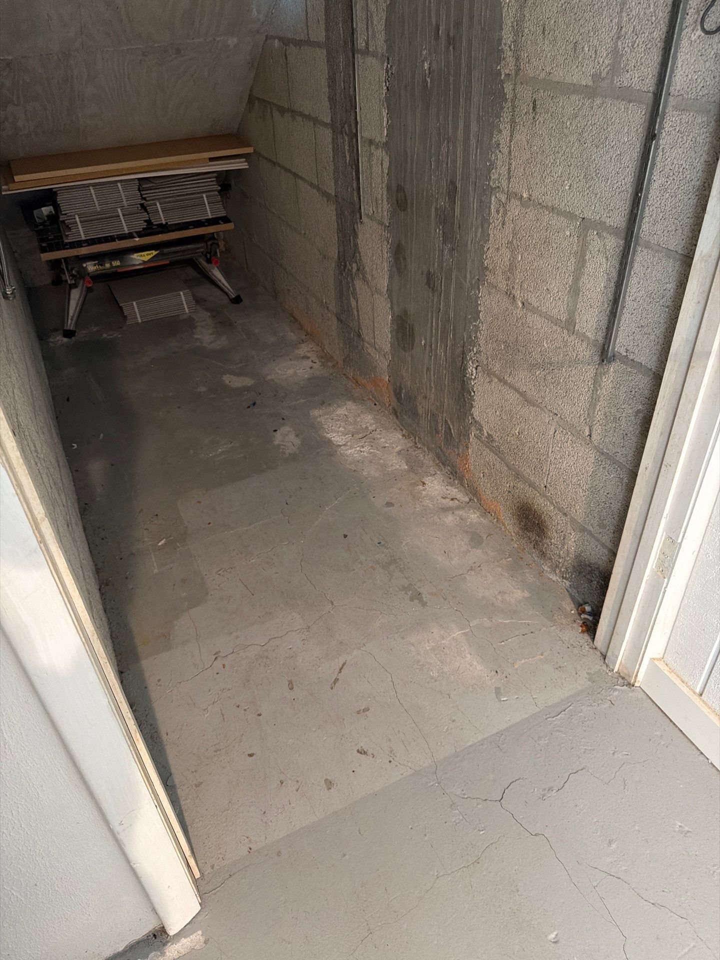 “Tidal Wave” Carport Garage in Marathon, FL by Tropical Epoxy Coatings & Creations LLC