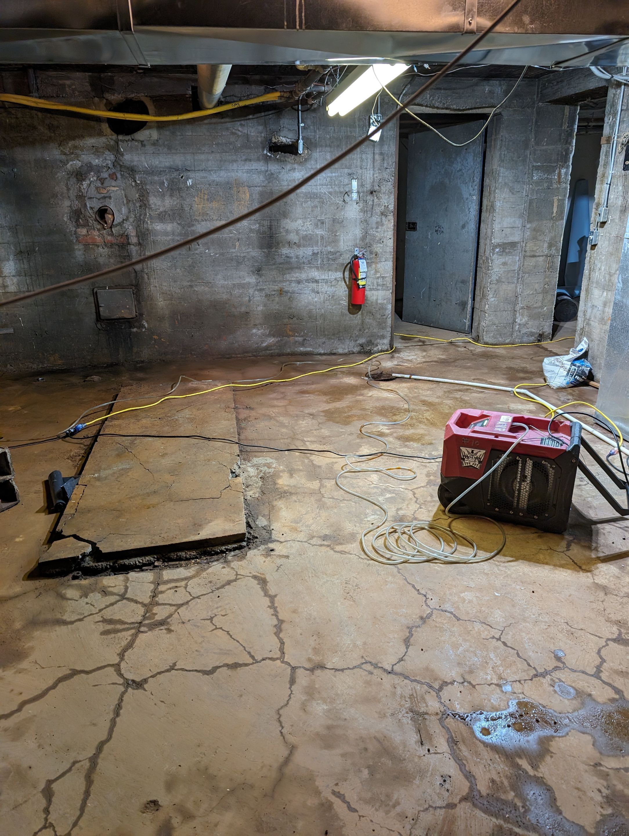 Emergency Water Damage in Commercial Building by ANR Restoration