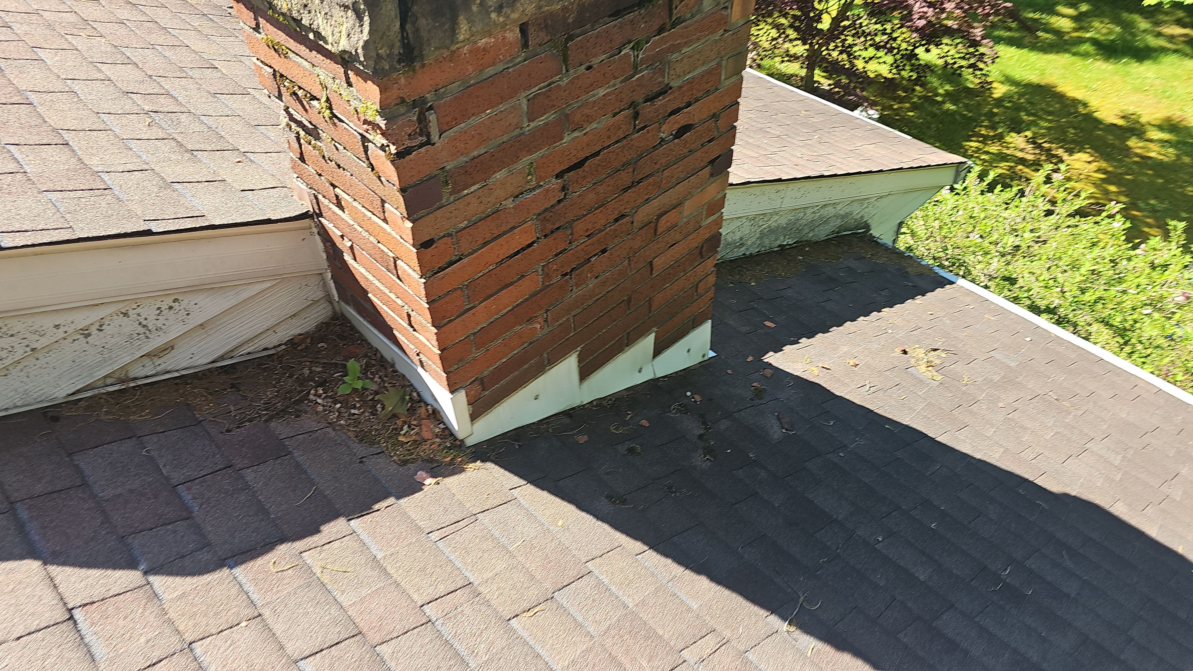 Atlas Pinnacle, Color, Woodland Green, Drip Edge, Color, White by Eagle Eye Roofing