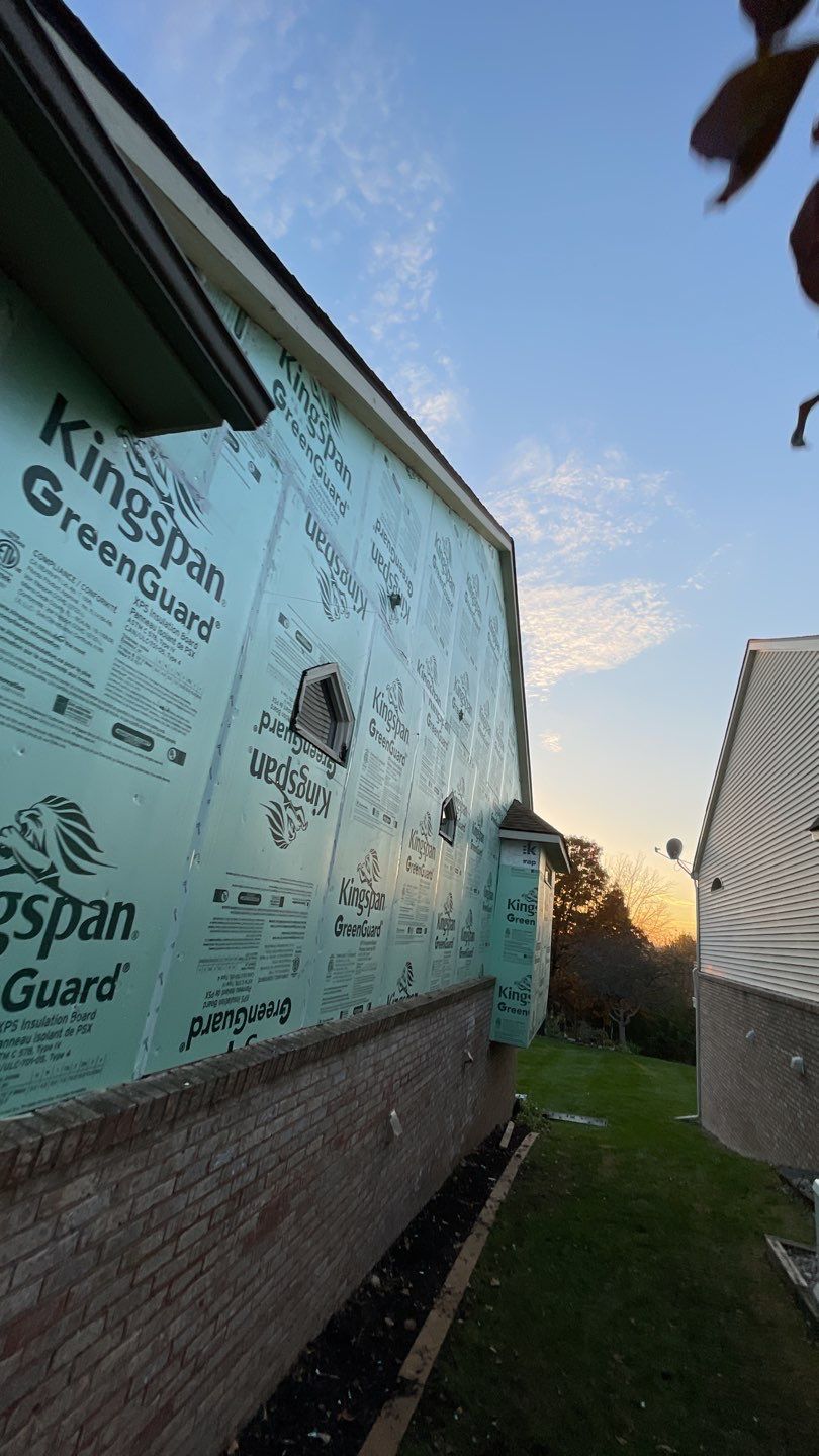 Siding Replacement using CertainTeed Restoration Classic D5 by 180 Contractors