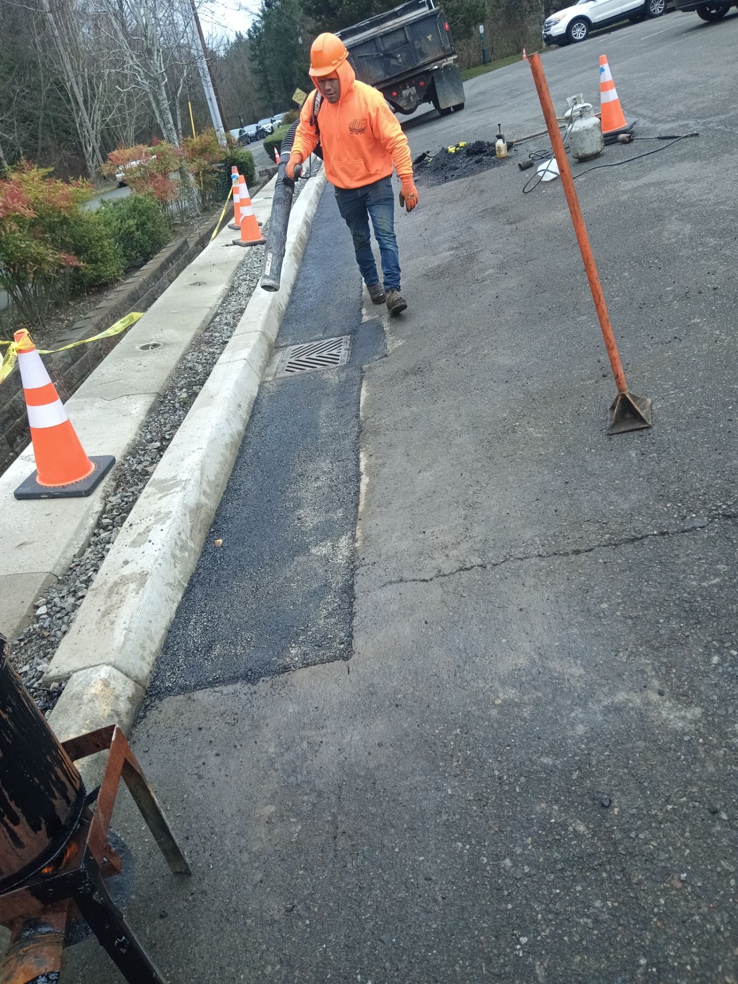 Striping, Asphalt Patch Repair & Concrete Curbing | Edmonds  by Jireh Asphalt & Concrete Inc 