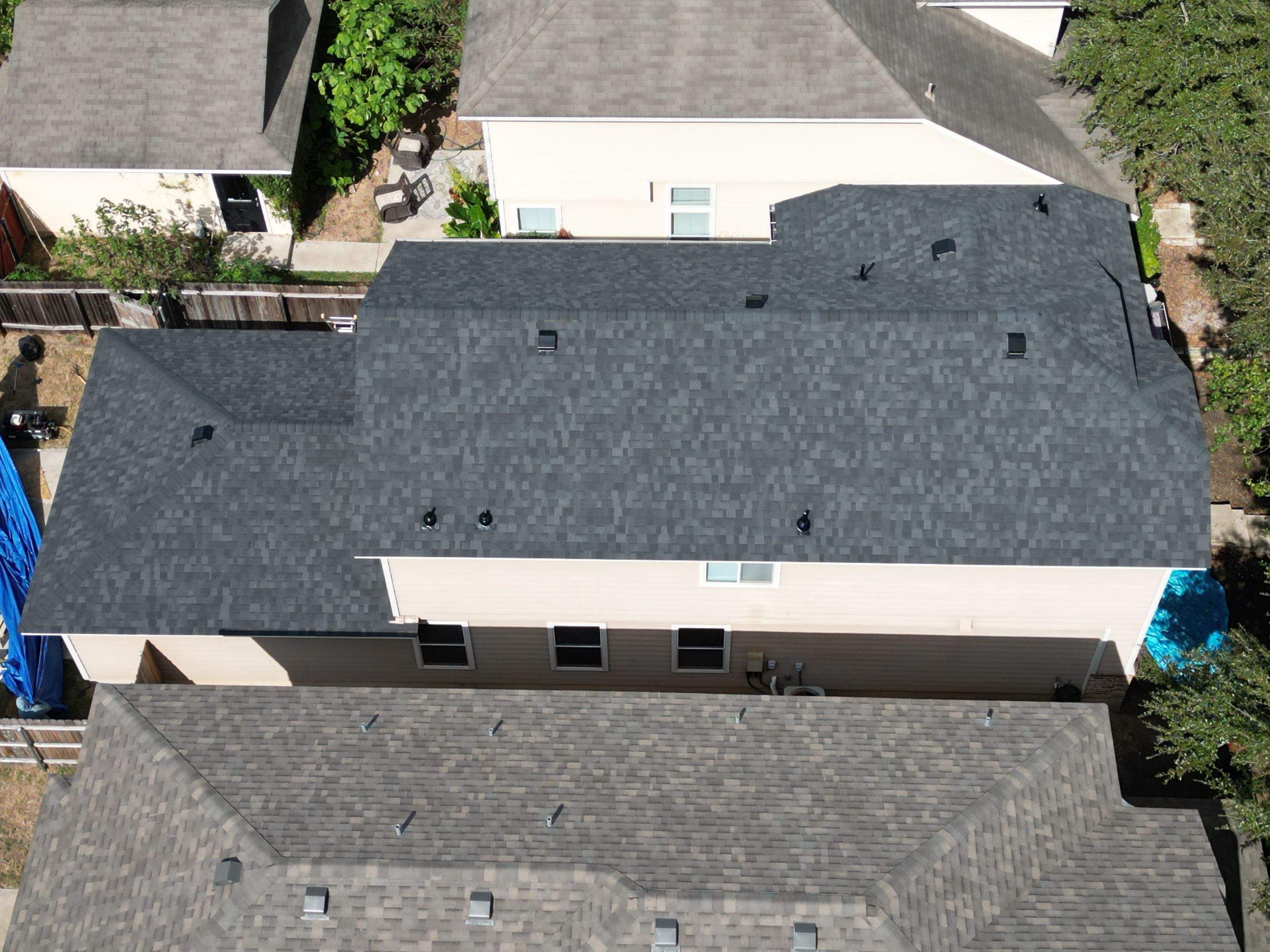 Onyx Black - TruDefinition Duration by RoofsOnly.com