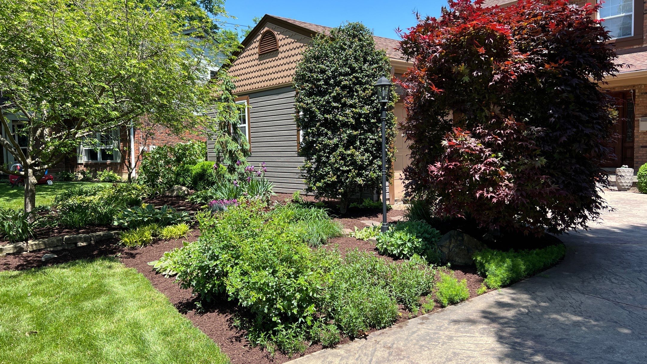 Spring Clean Up, Edge, Prune, & Mulch by Reisenberg’s Lawn & Landscape, LLC