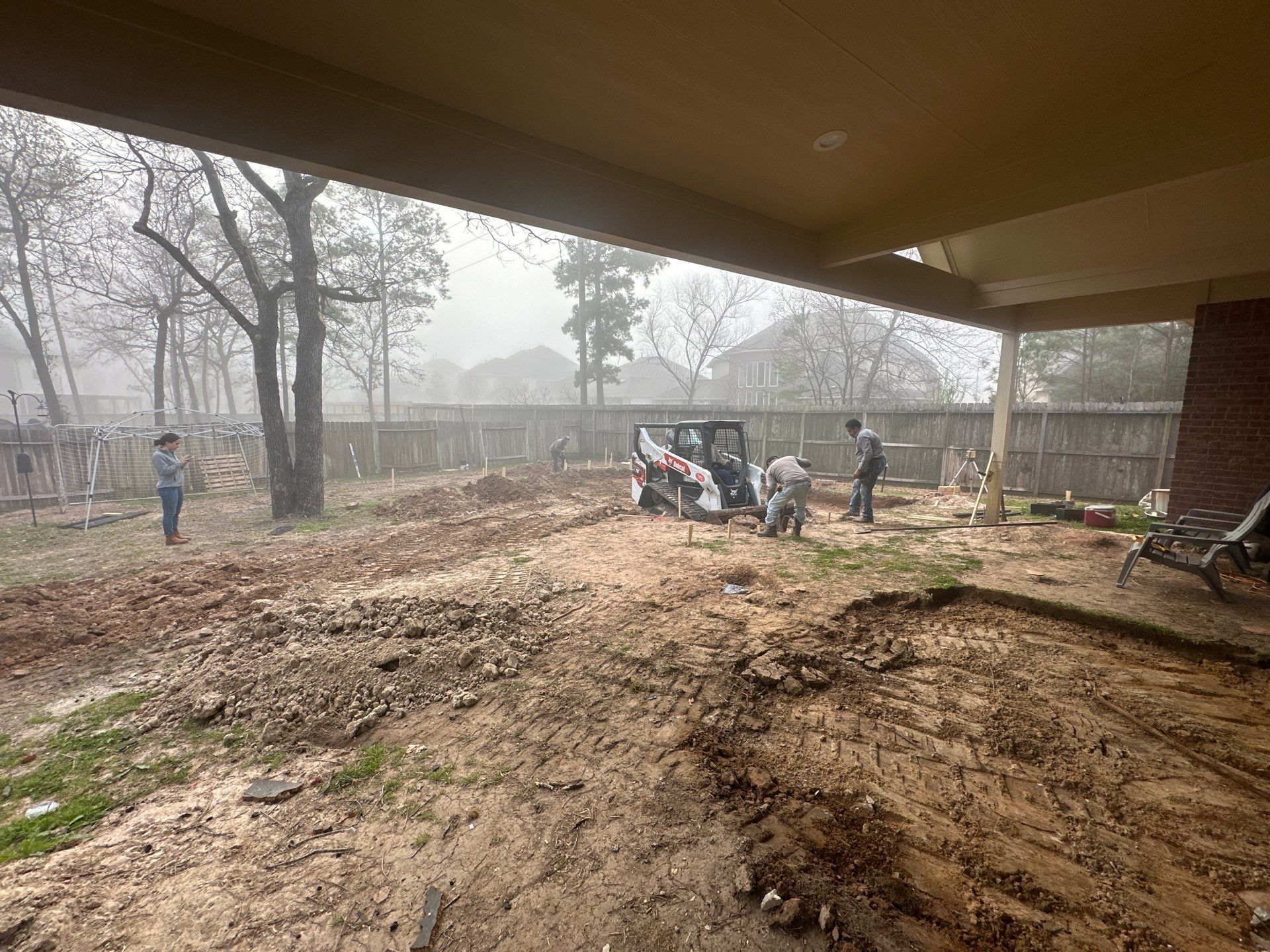 Pool, Patio Cover and Summer Kitchen in Creekside by SophAlx LLC