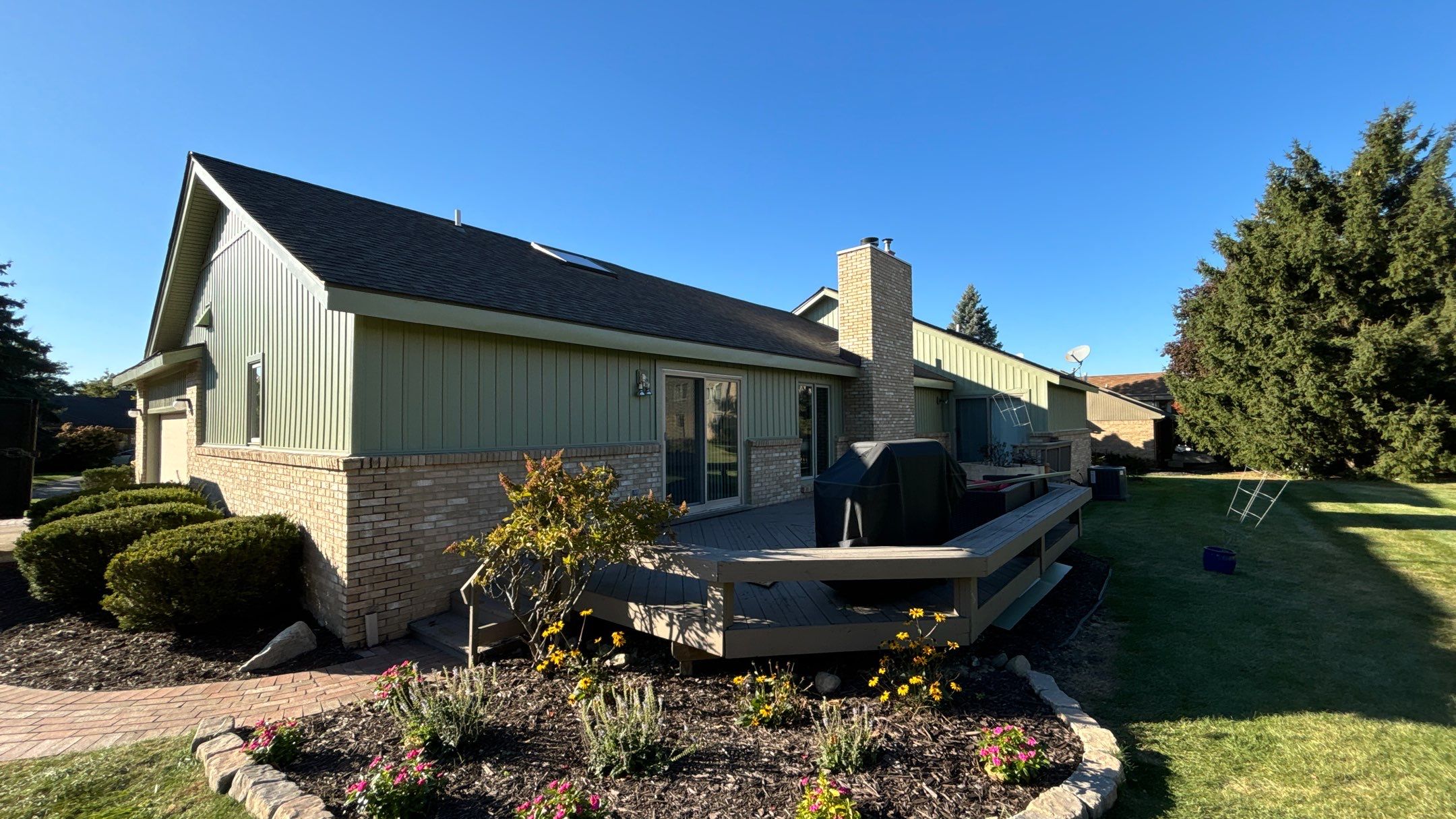 Siding Replacement using Alside 7" B&B by 180 Contractors