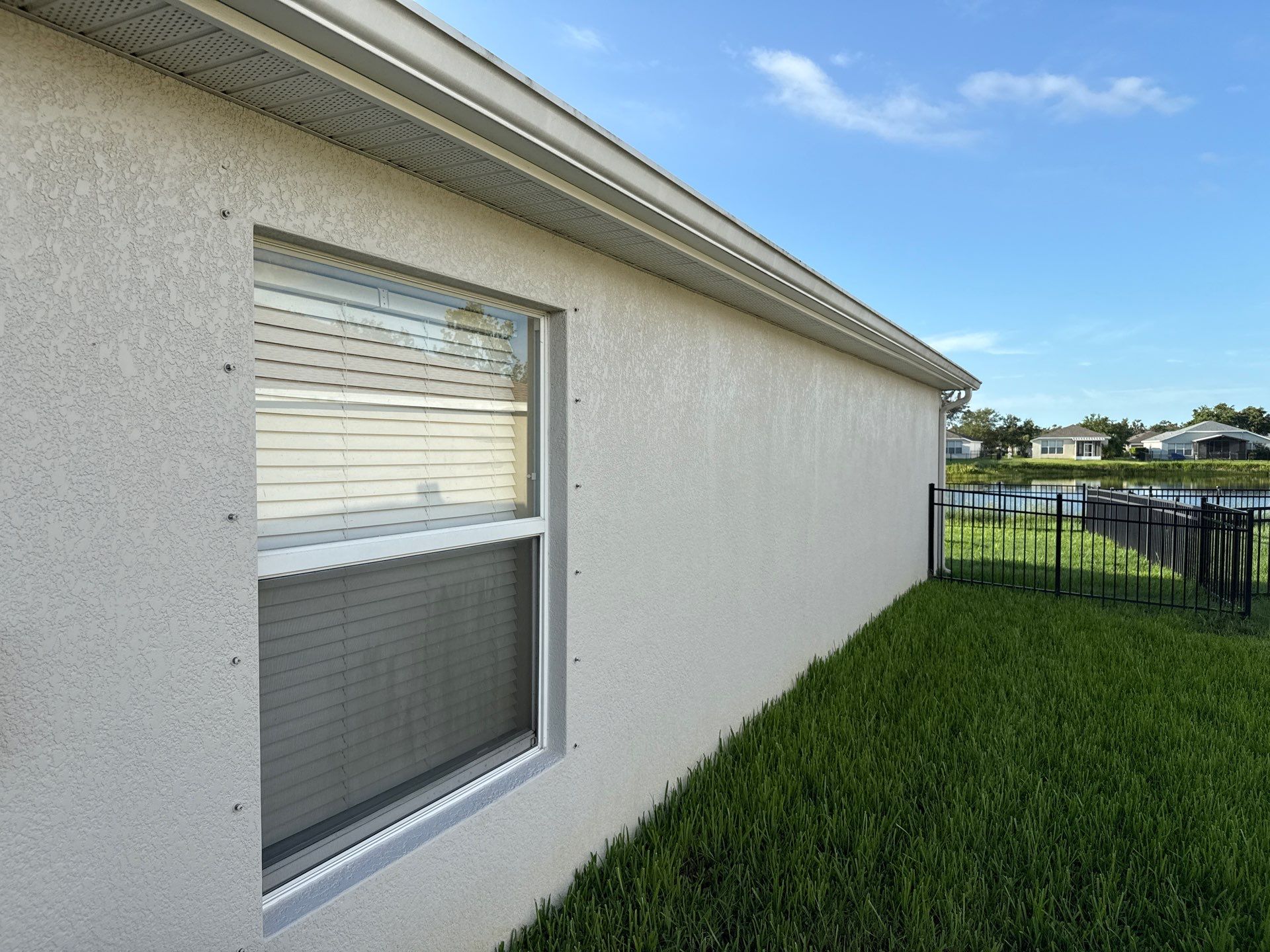 Complete House & Concrete Cleaning in Harrison Ranch Community – Parrish, FL by Sunshine AquaWash