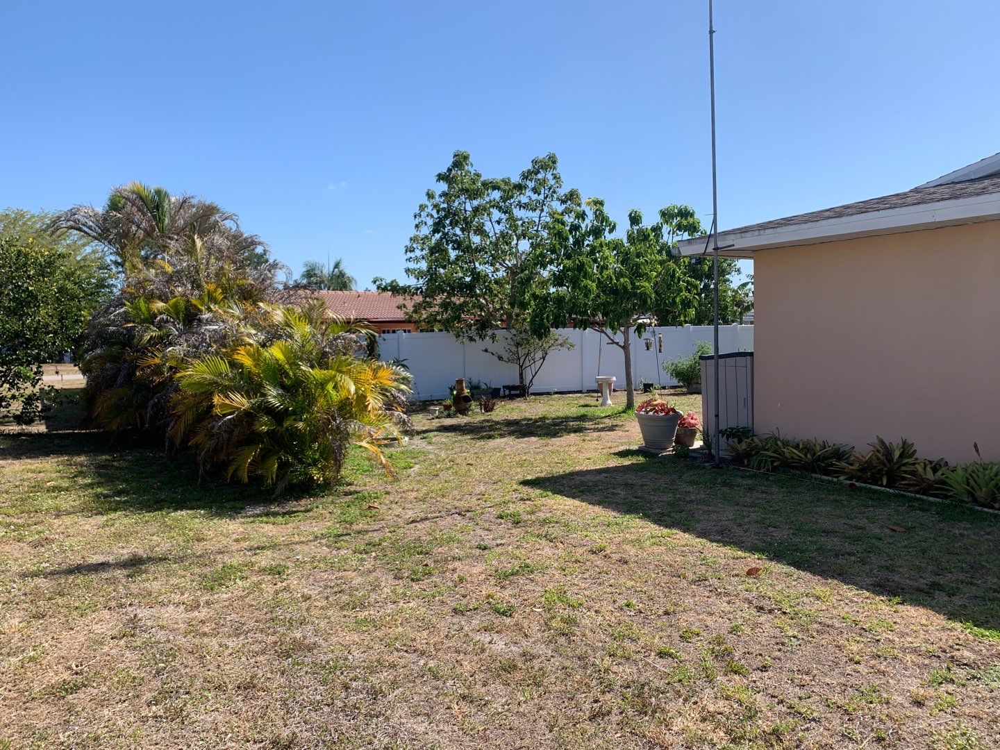 North Port, FL 6ft. White Vinyl Privacy Fence by Asap fence and gates, LLC